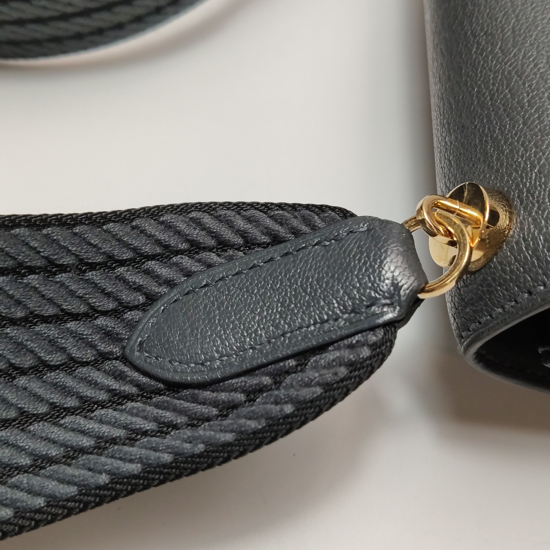 Hermes Hermes Women os Shoulder Bags Size ONE SIZE - 9 Thumbnail