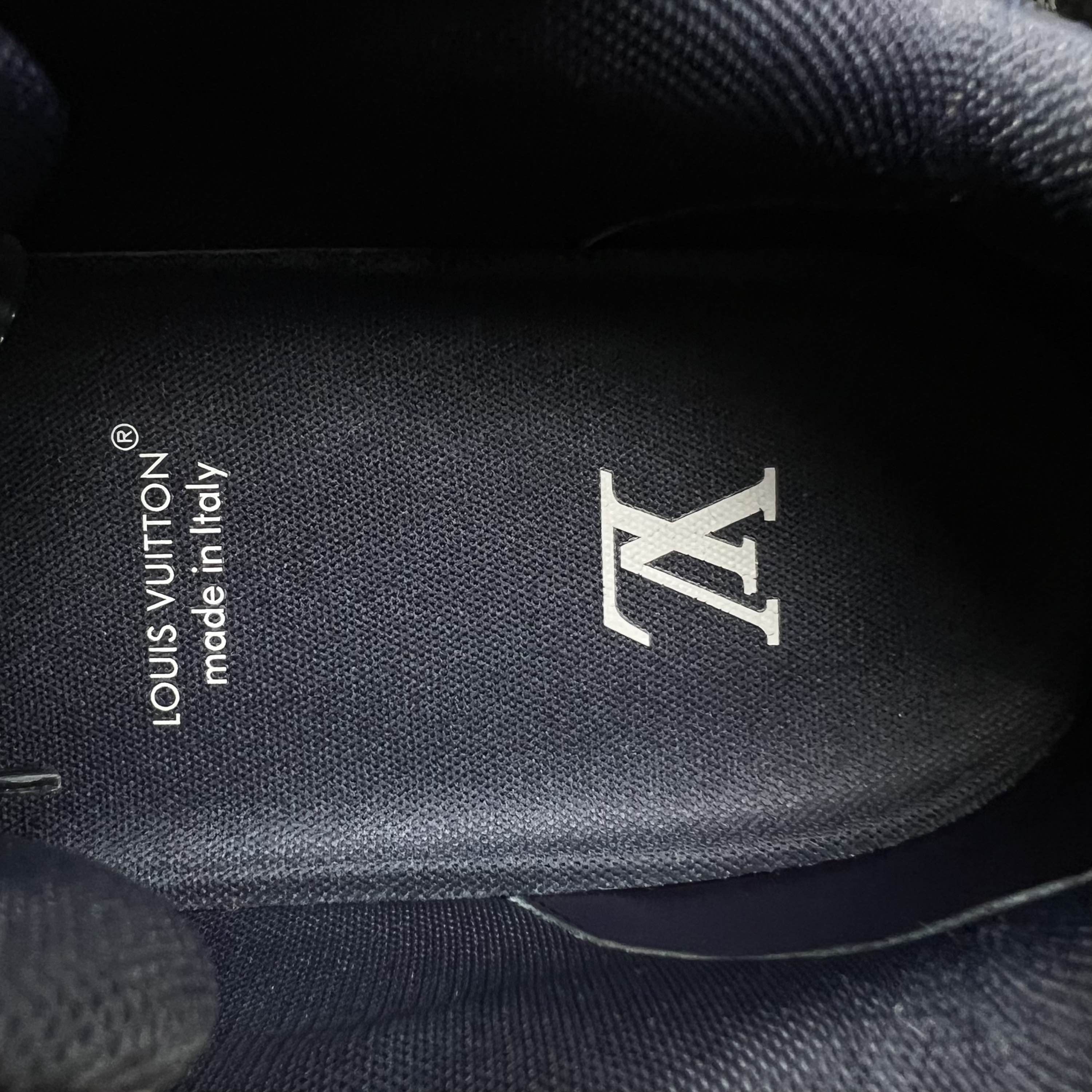 Louis Vuitton Louis Vuitton Graffiti Trainer Low-Top Sneakers US 8 Size US 8 / EU 41 - 9 Thumbnail