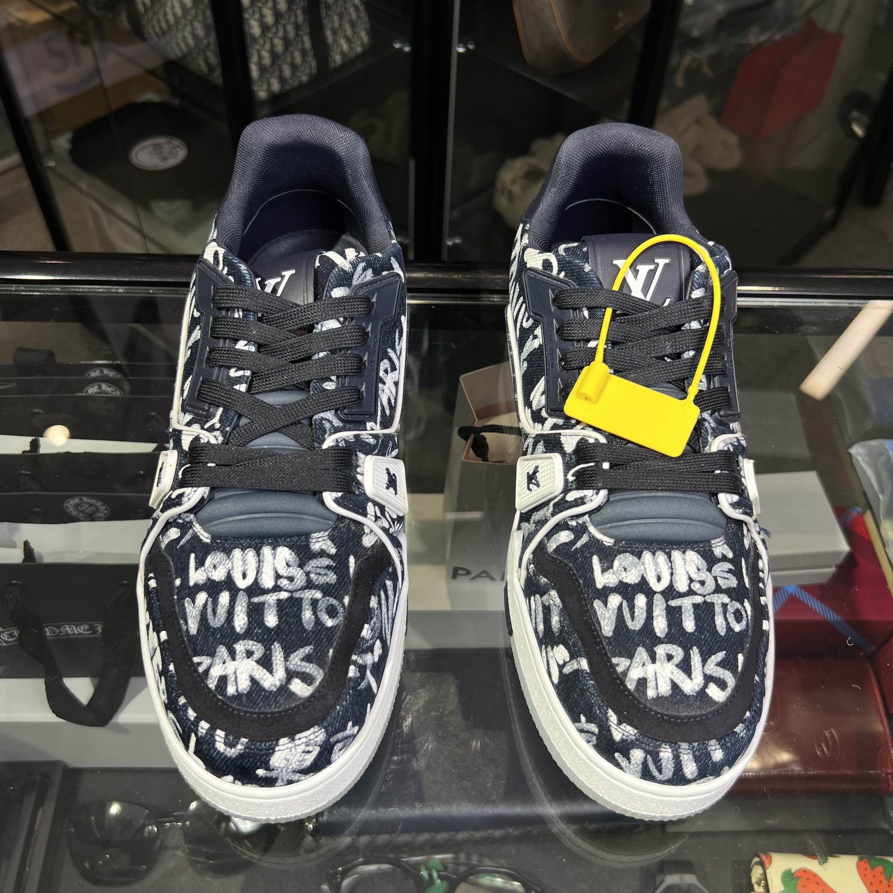 Louis Vuitton Louis Vuitton Graffiti Trainer Low-Top Sneakers US 8 Size US 8 / EU 41 - 2 Thumbnail