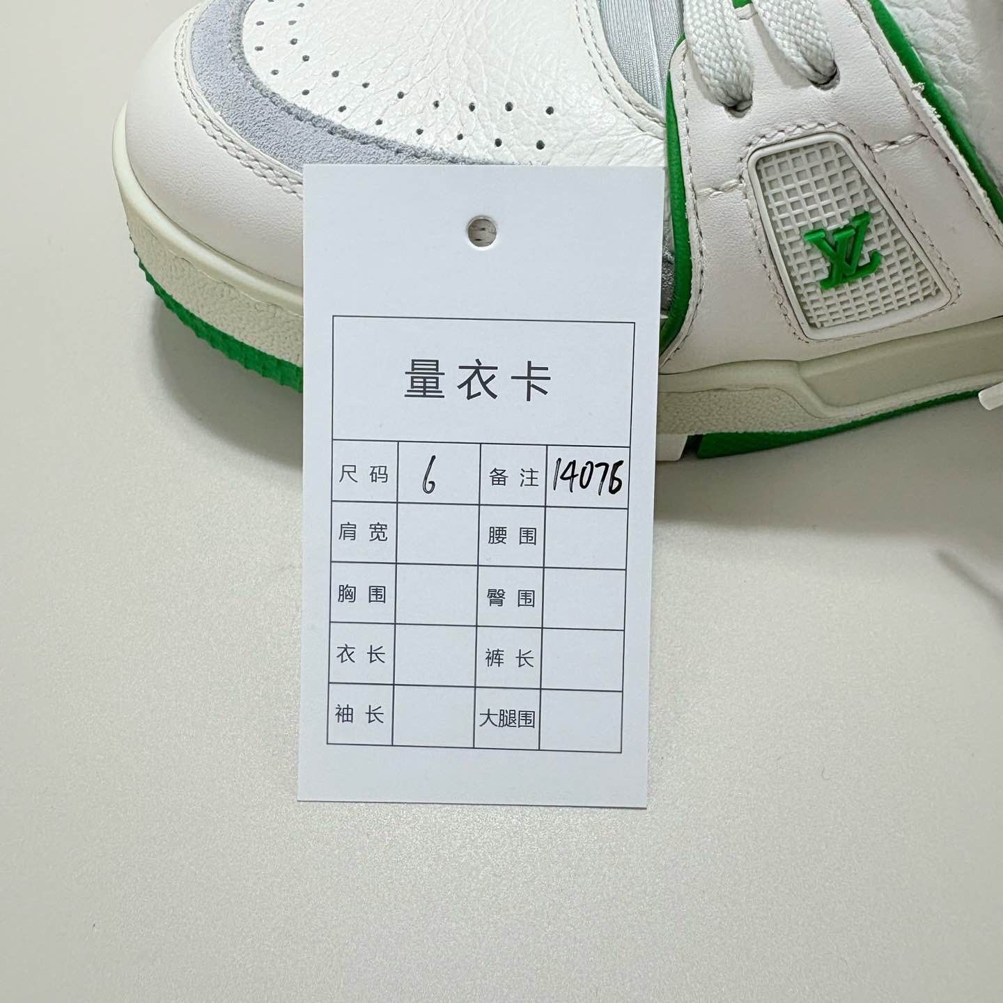Louis Vuitton Louis Vuitton Trainer 54 Low-Top Sneakers US 7 Size US 7 / EU 40 - 7 Thumbnail