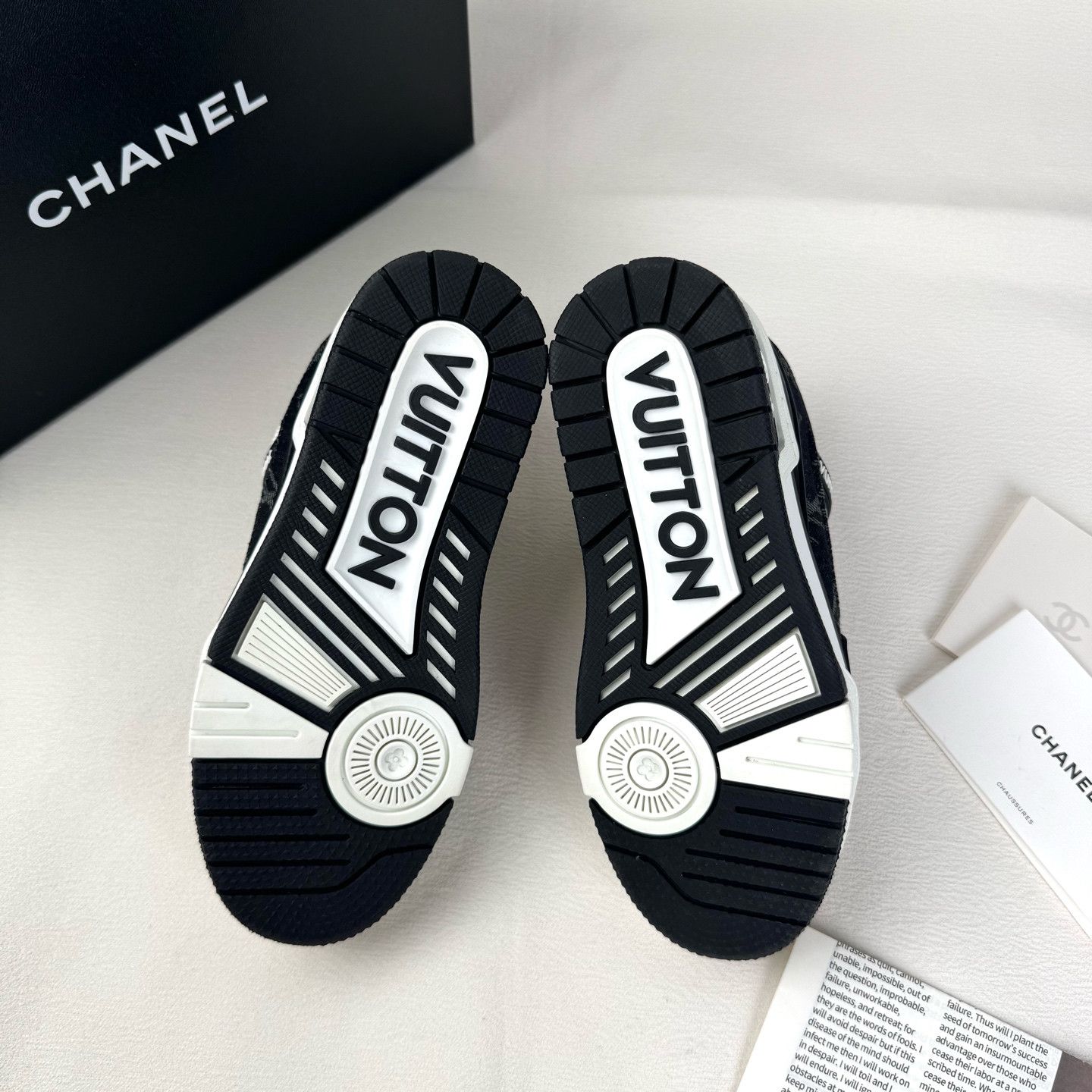 Louis Vuitton Louis Vuitton Trainer Low-Top Sneakers Size 34.5 Size US 4.5 / IT 34.5 - 4 Thumbnail