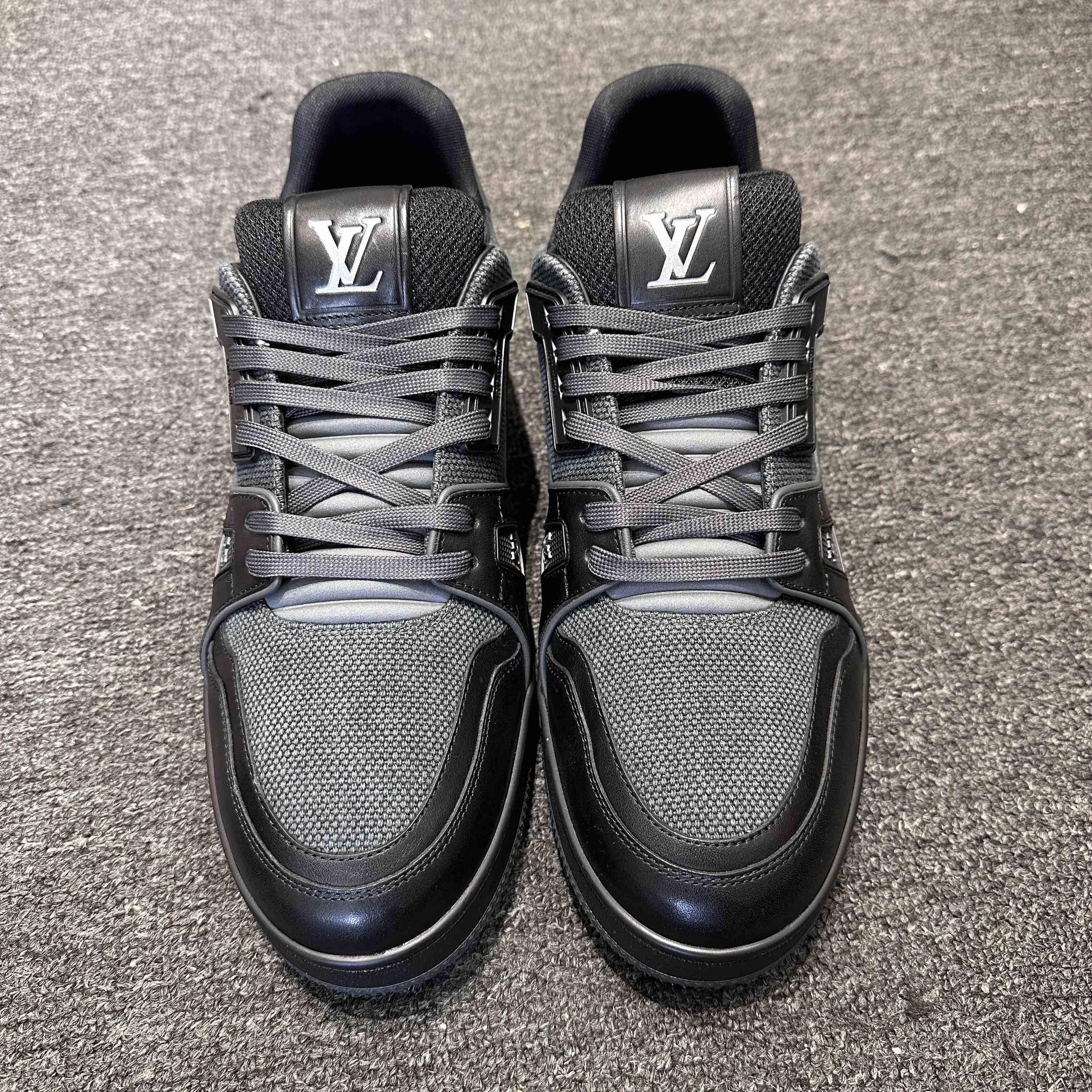 Louis Vuitton Louis Vuitton Mesh Leather Low-Top Sneakers US 12 Size US 12 / EU 45 - 2 Thumbnail