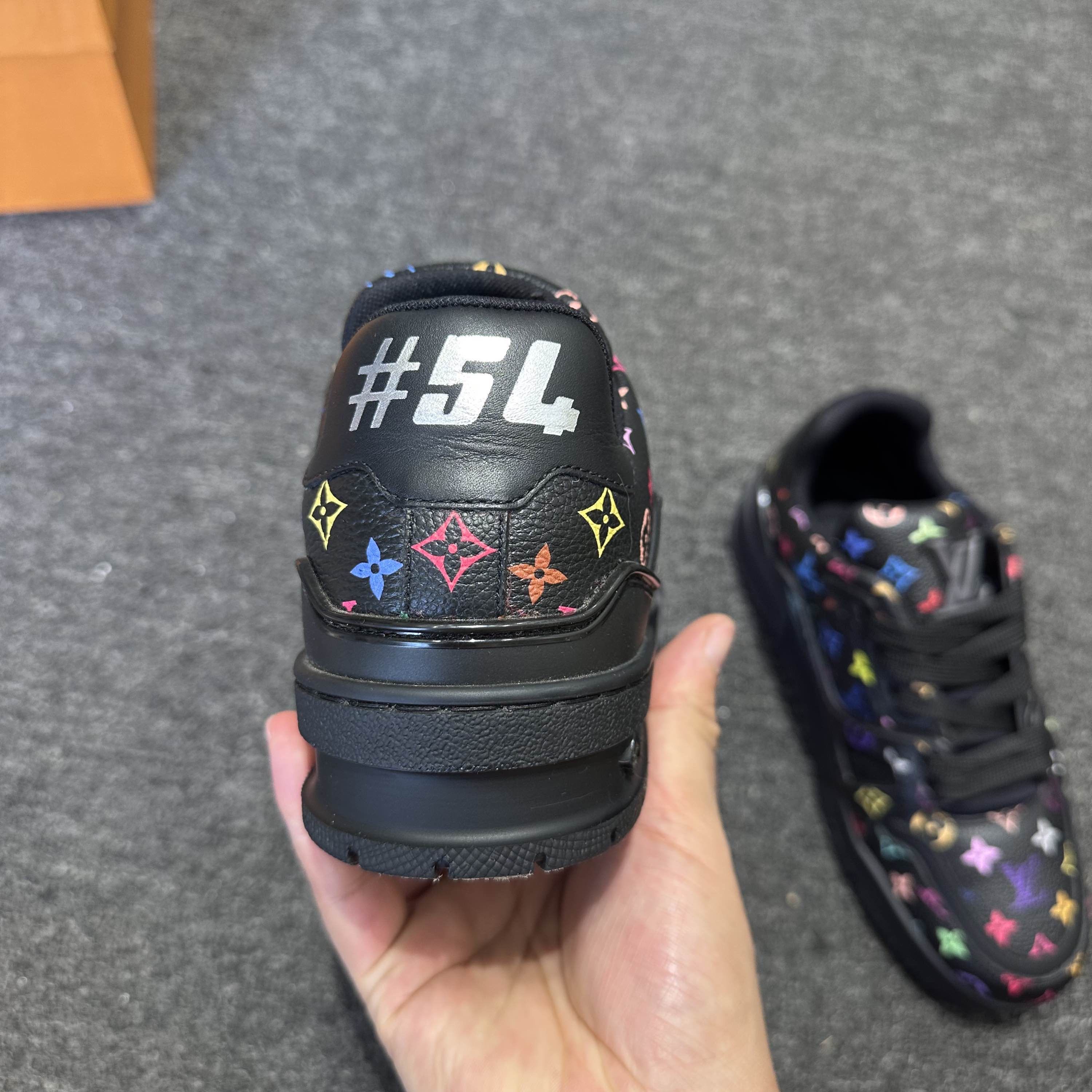 Louis Vuitton Louis Vuitton x Murakami Trainer Low-Top Sneakers Size 35 Size US 5 / IT 35 - 16 Thumbnail
