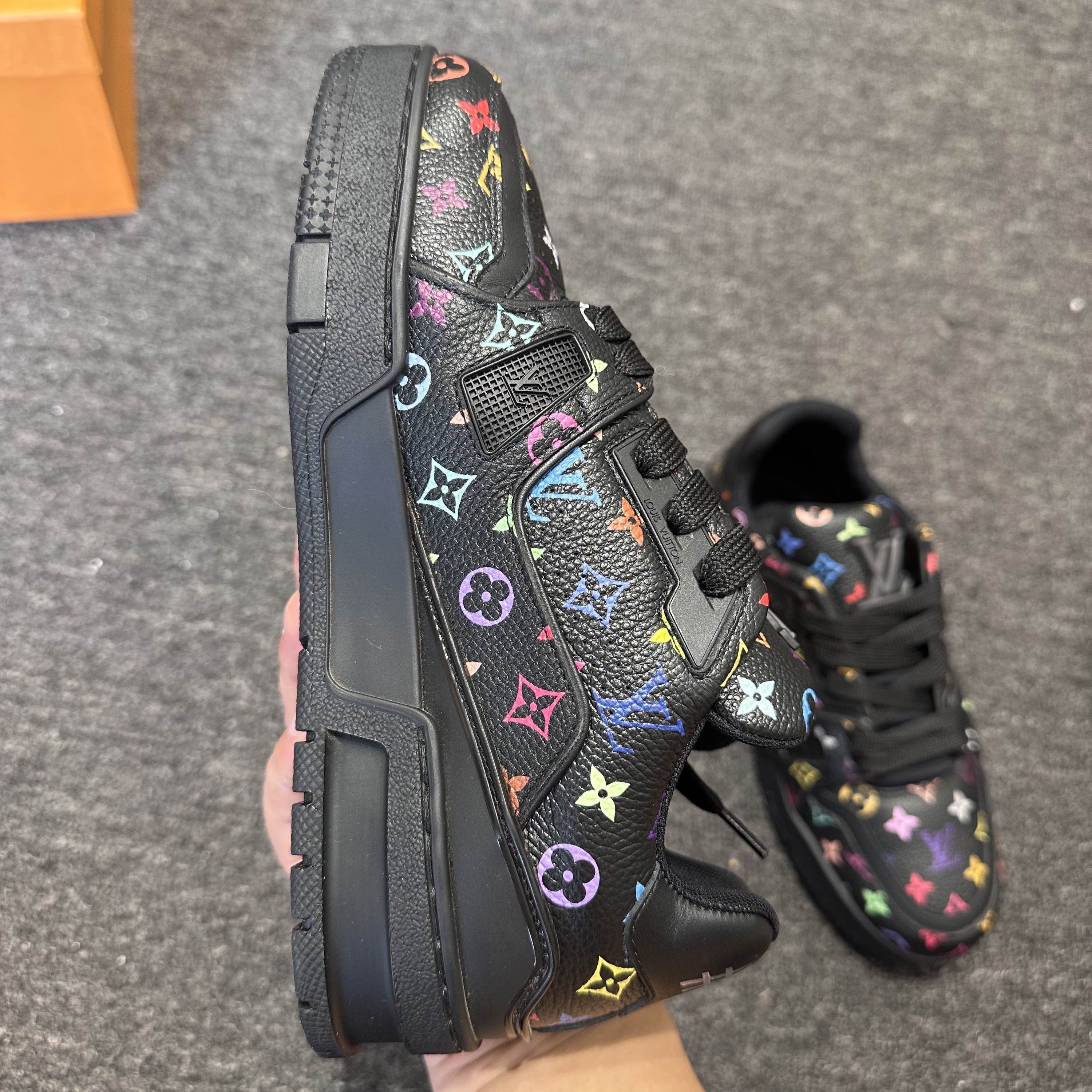 Louis Vuitton Louis Vuitton x Murakami Trainer Low-Top Sneakers Size 35 Size US 5 / IT 35 - 17 Thumbnail