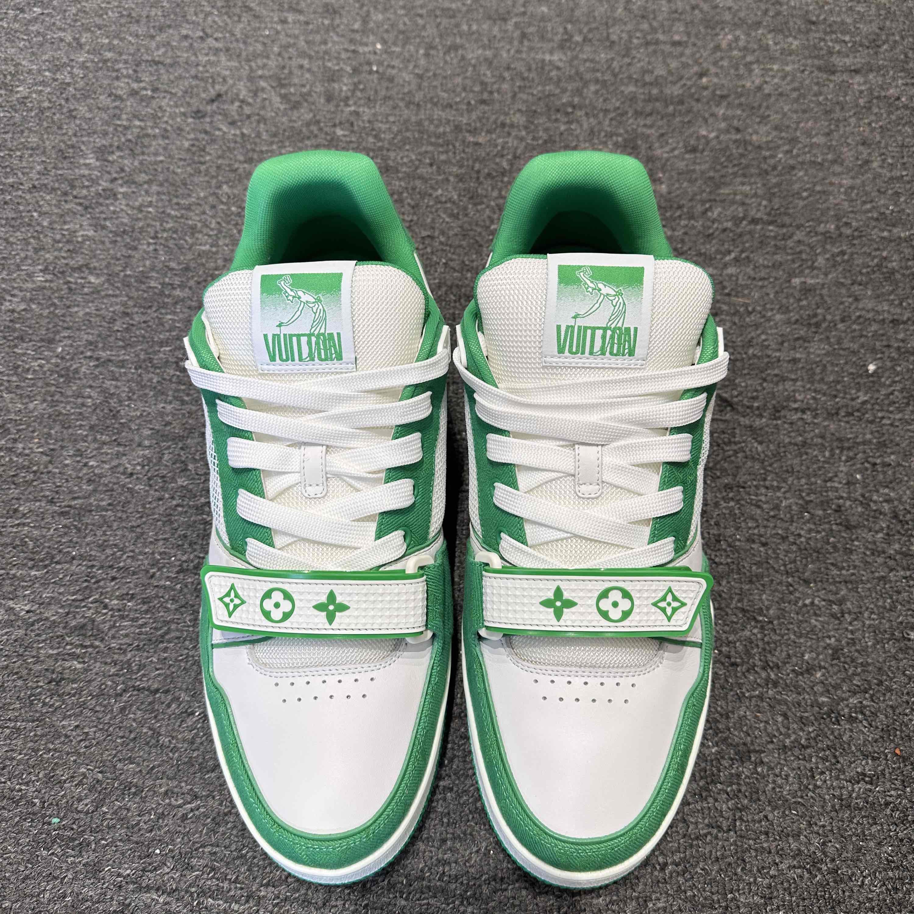Louis Vuitton Louis Vuitton Green Trainer Low-Top Sneakers US 10.5 Size US 10.5 / EU 43-44 - 9 Thumbnail