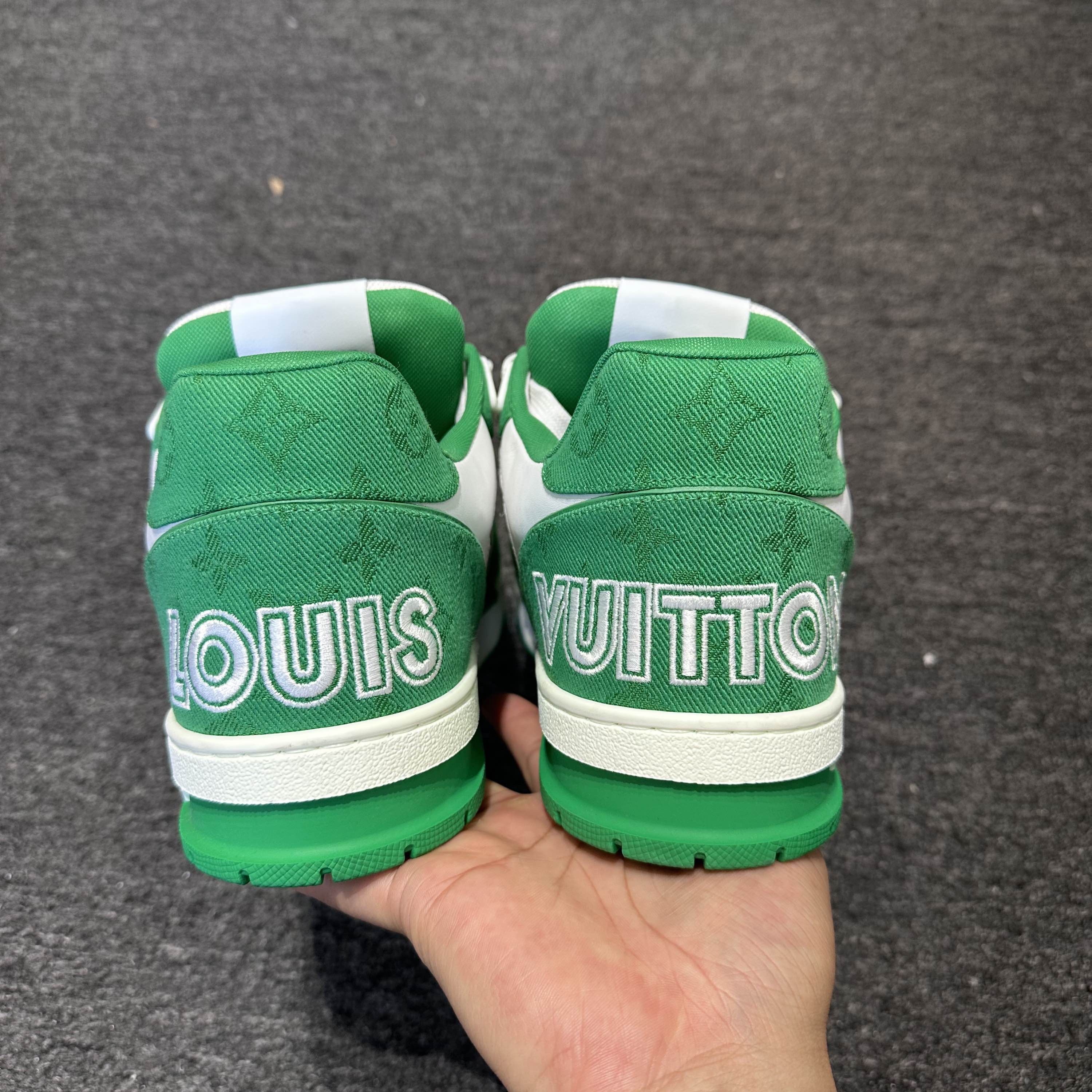 Louis Vuitton Louis Vuitton Green Trainer Low-Top Sneakers US 10.5 Size US 10.5 / EU 43-44 - 3 Thumbnail