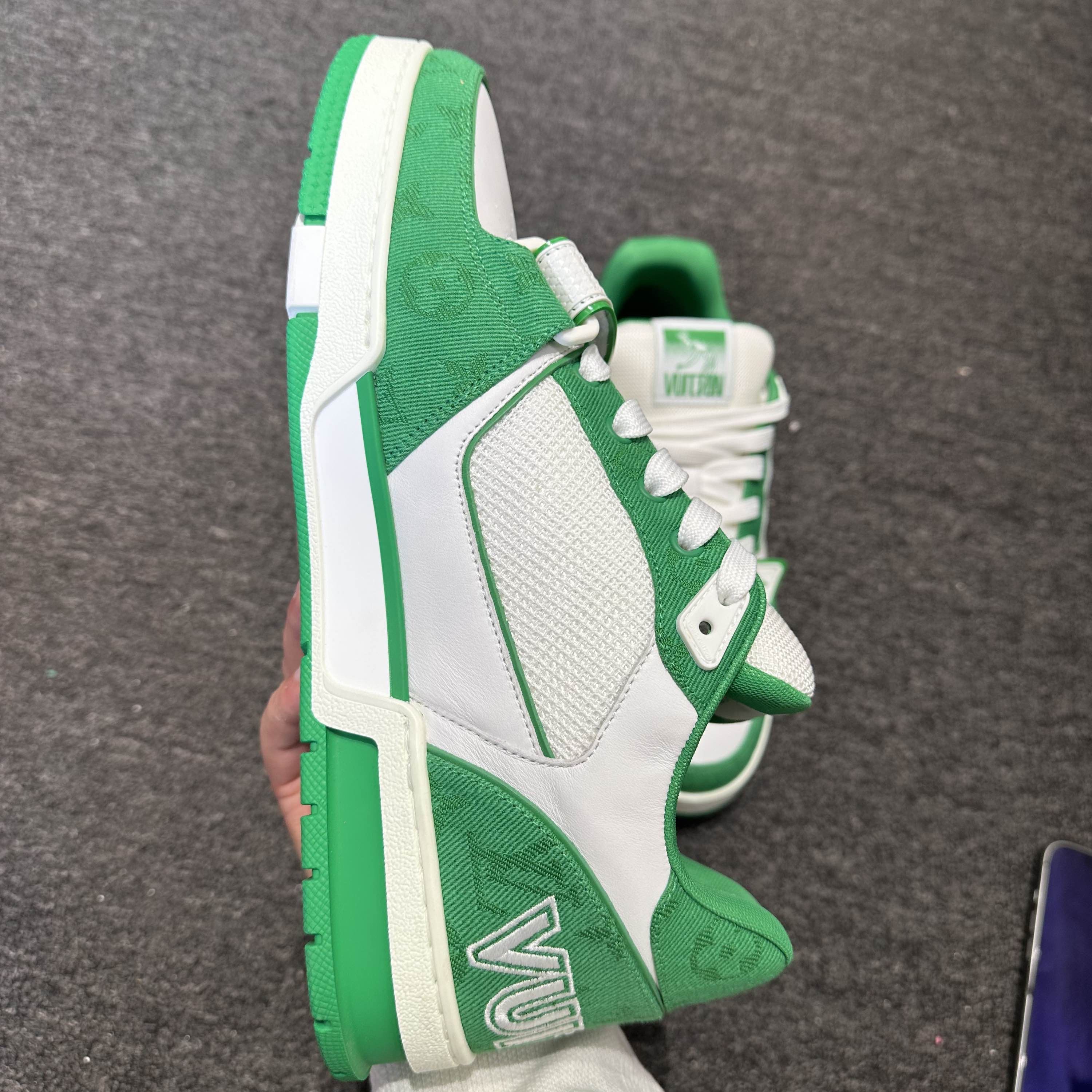 Louis Vuitton Louis Vuitton Green Trainer Low-Top Sneakers US 10.5 Size US 10.5 / EU 43-44 - 15 Thumbnail