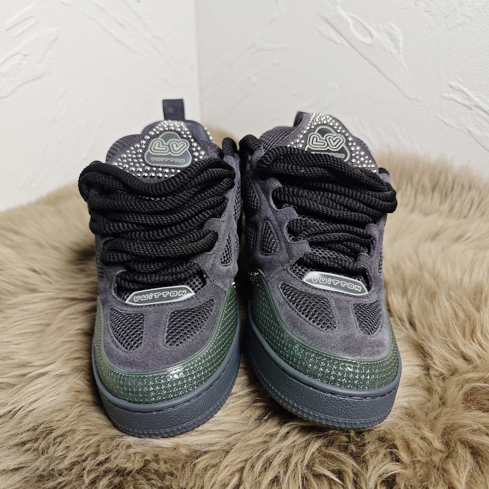 Louis Vuitton Louis Vuitton Skate Studded Low-Top Sneakers Size 9.5 Size US 9.5 / EU 42-43 - 2 Thumbnail