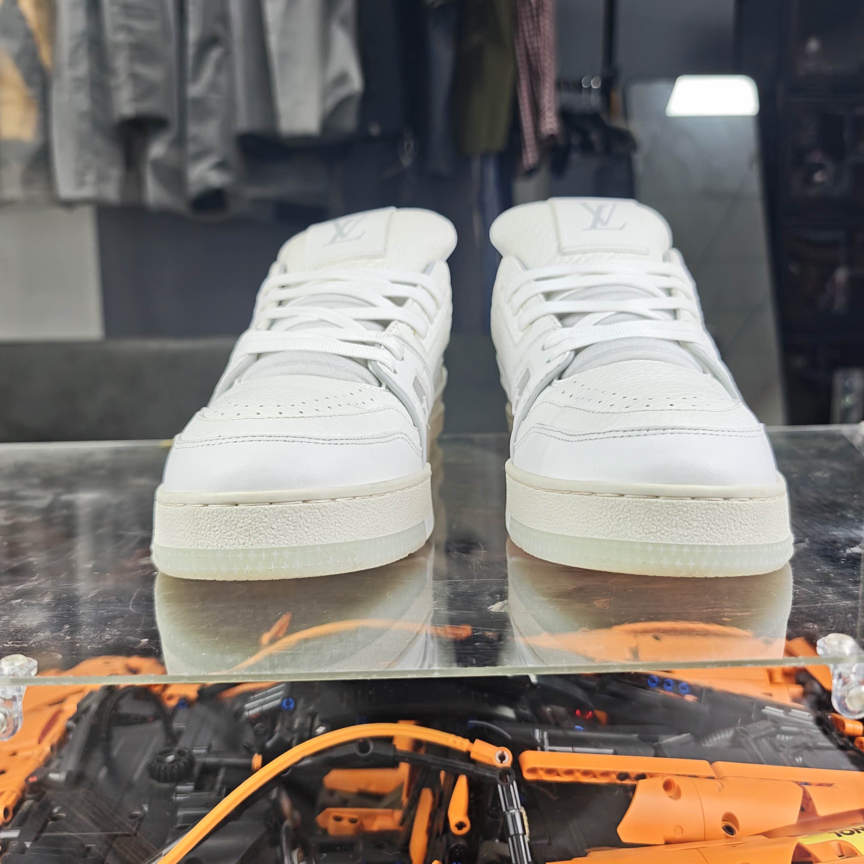 Louis Vuitton Louis Vuitton Trainer Low-Top Sneakers Size 7.5 Size US 7.5 / EU 40-41 - 2 Thumbnail