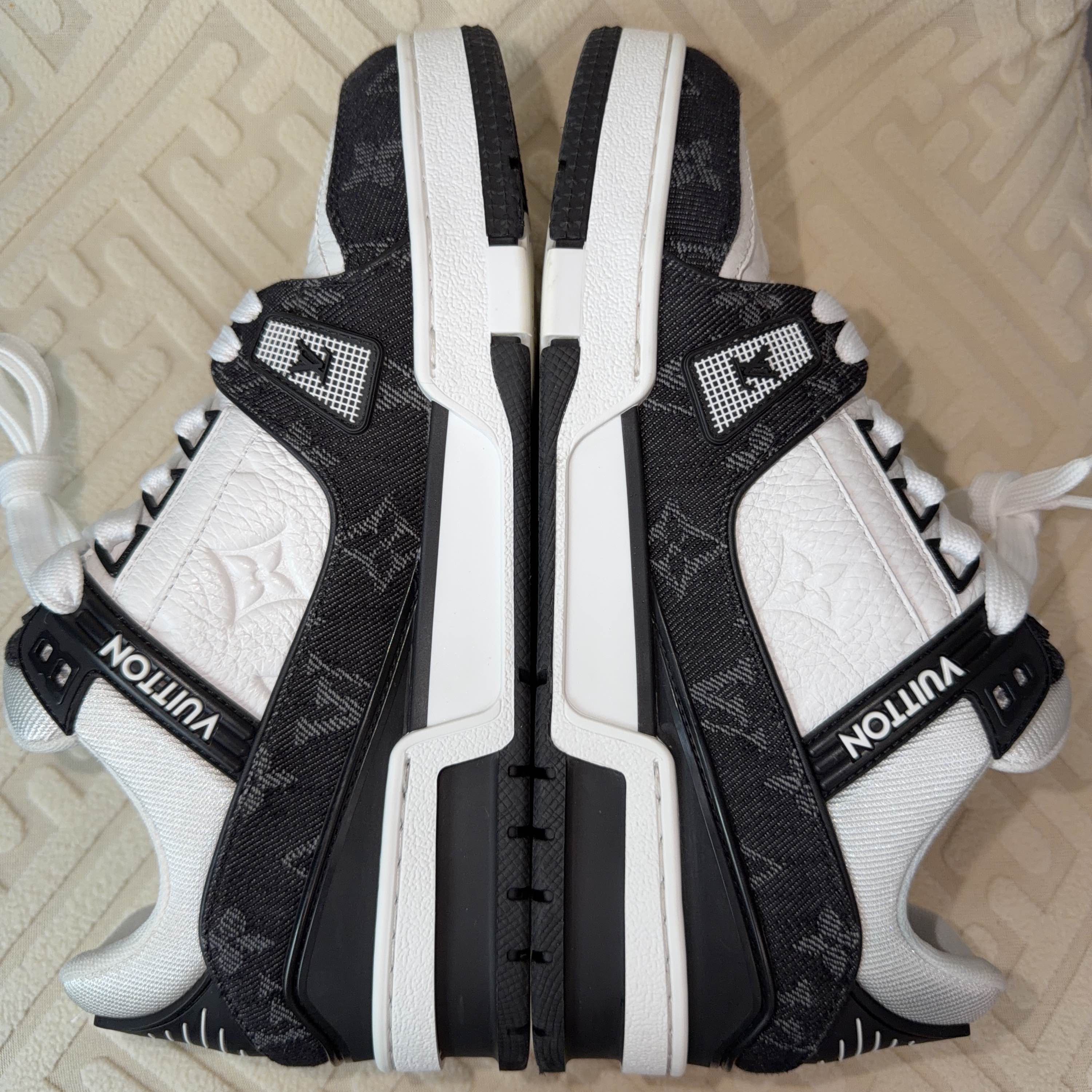 Louis Vuitton Louis Vuitton Trainer Monogram Low-Top Sneakers Size 37.5 Size US 7.5 / IT 37.5 - 7 Thumbnail