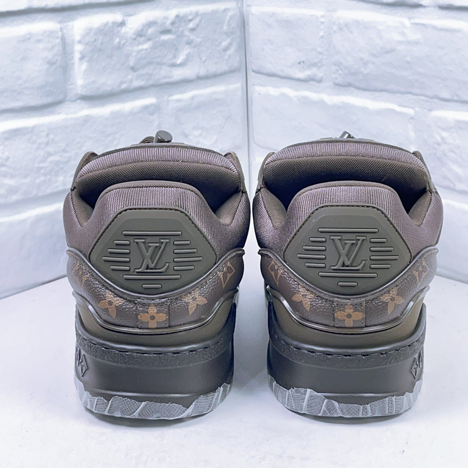 Louis Vuitton Louis Vuitton Monogram Trainer Maxi Sneakers US 8.5 Size US 8.5 / EU 41-42 - 3 Thumbnail