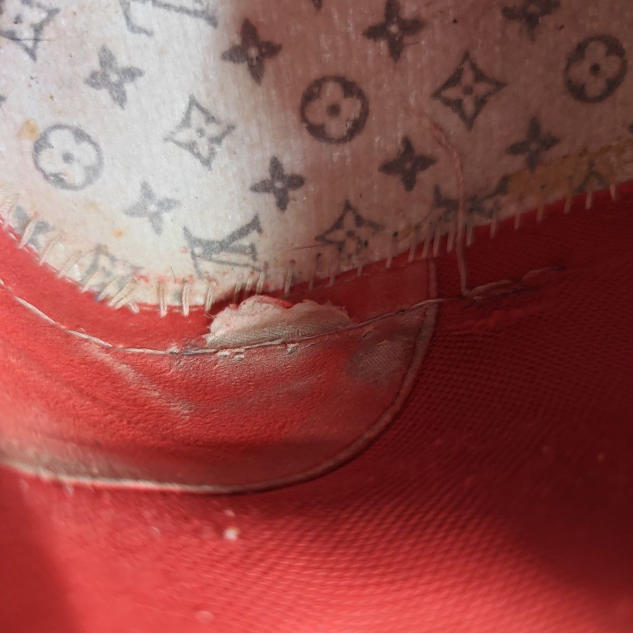 Louis Vuitton Louis Vuitton #54 Low-Top Sneakers US 7 / EU 40 Size US 7 / EU 40 - 10 Thumbnail