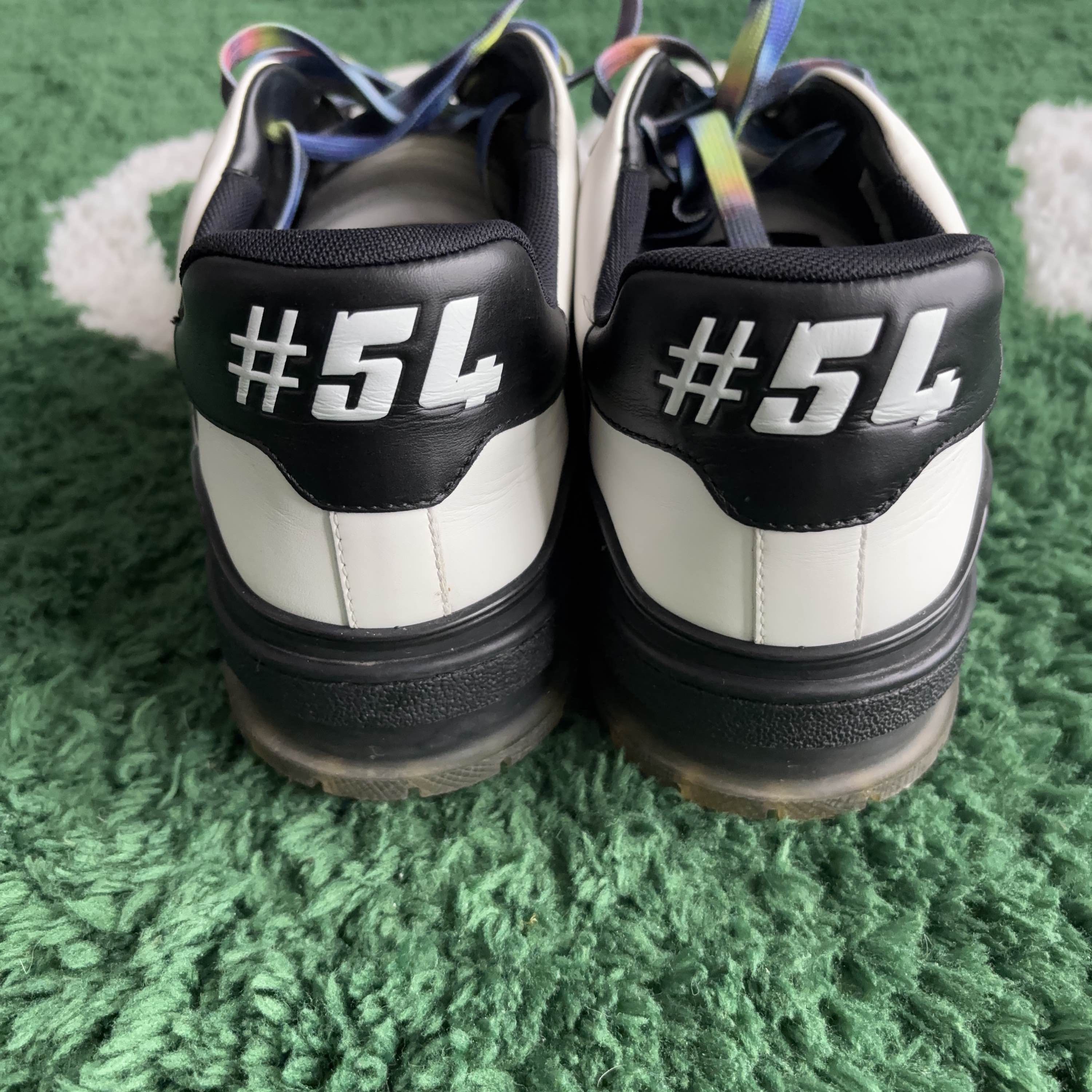 Louis Vuitton Louis Vuitton Trainer White Black Sneakers Size 10 Size US 10 / EU 43 - 3 Thumbnail