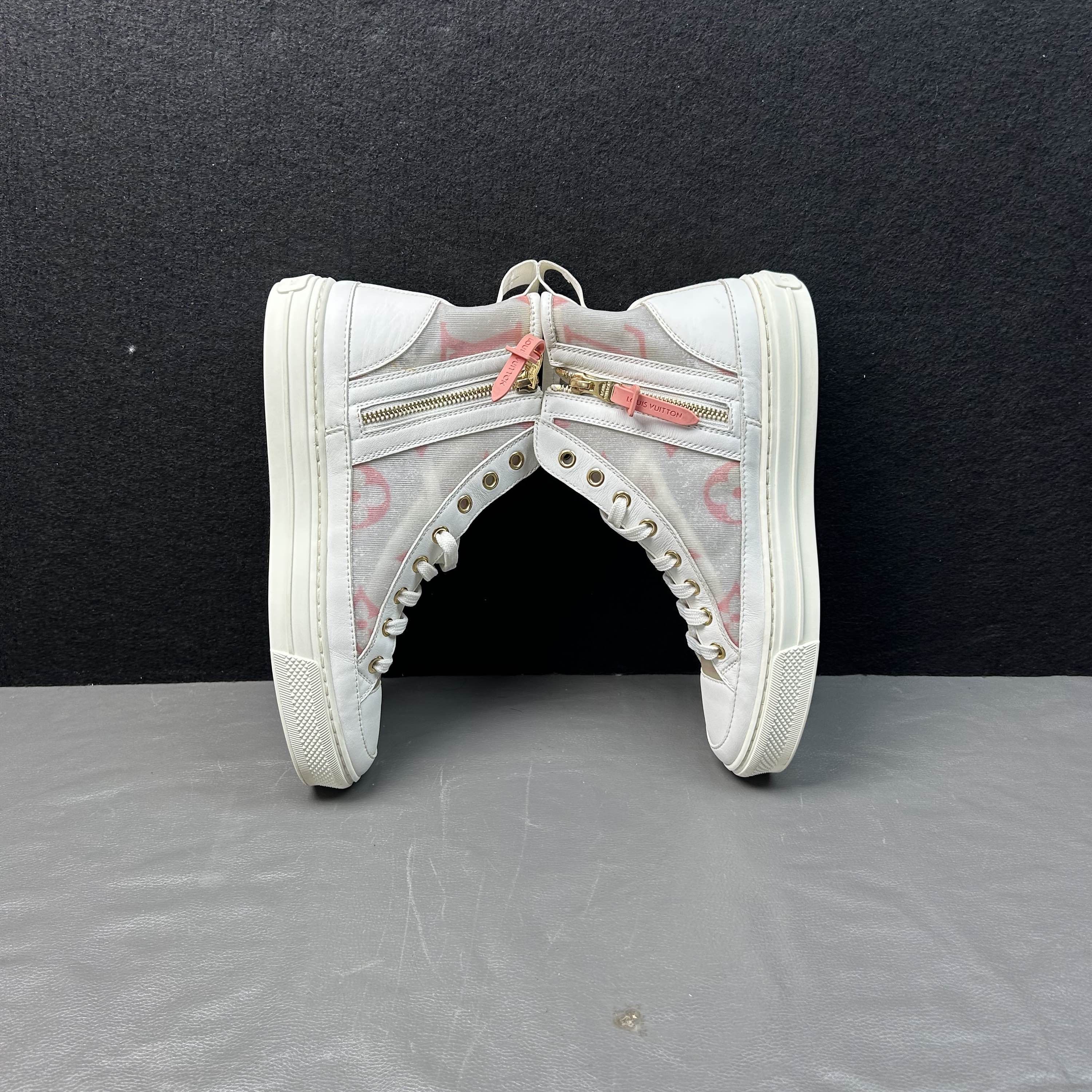 Louis Vuitton Louis Vuitton Stellar High-Top Sneakers Size 37 Size US 7 / IT 37 - 7 Thumbnail