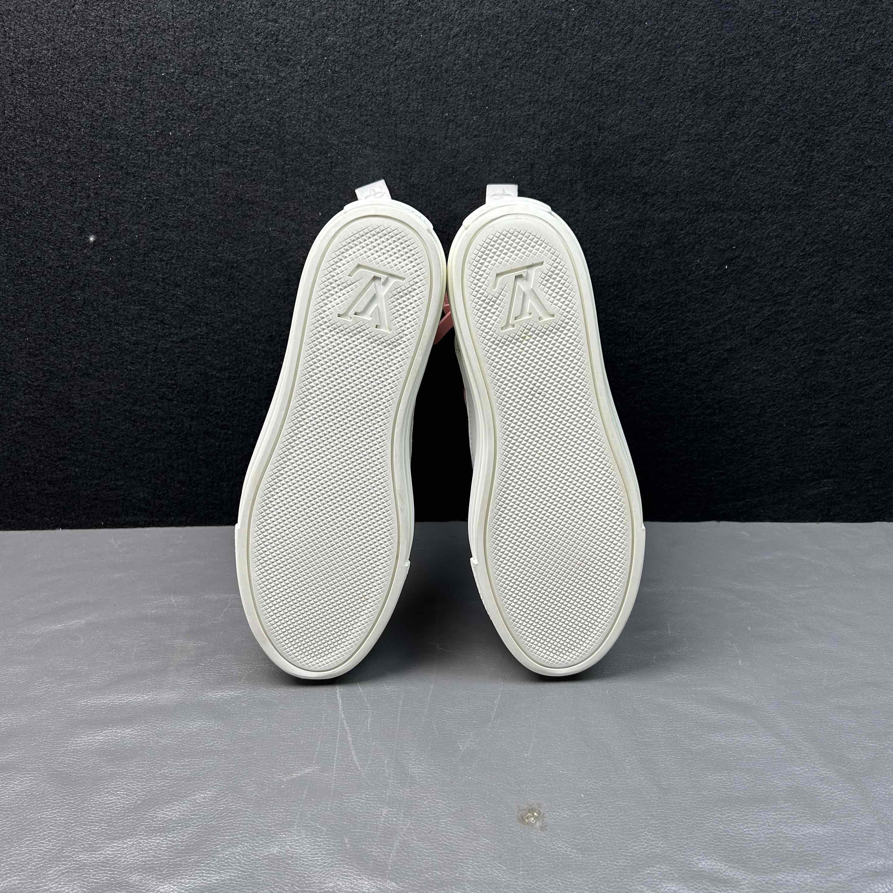 Louis Vuitton Louis Vuitton Stellar High-Top Sneakers Size 37 Size US 7 / IT 37 - 4 Thumbnail