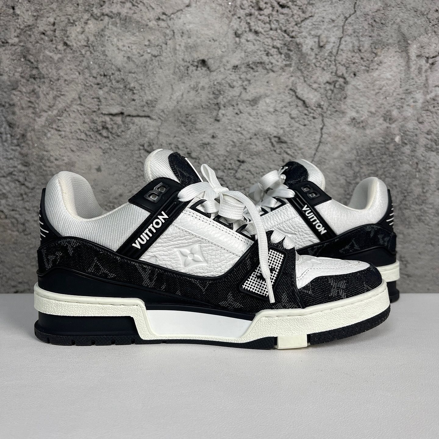 Louis Vuitton Louis Vuitton Monogram Trainer Low-Top Sneakers Size 5 Size US 5 / EU 37 - 7 Thumbnail