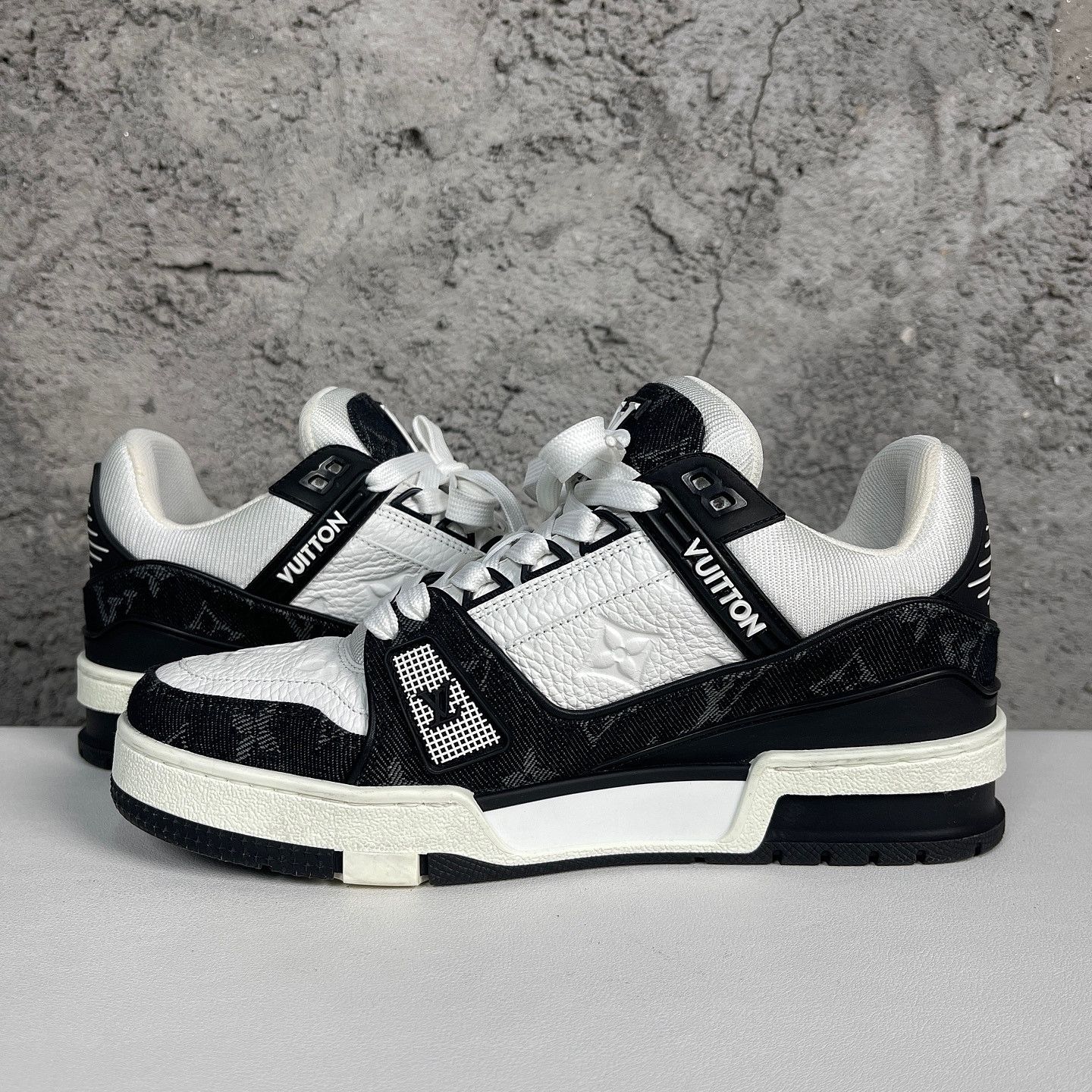 Louis Vuitton Louis Vuitton Monogram Trainer Low-Top Sneakers Size 5 Size US 5 / EU 37 - 8 Thumbnail