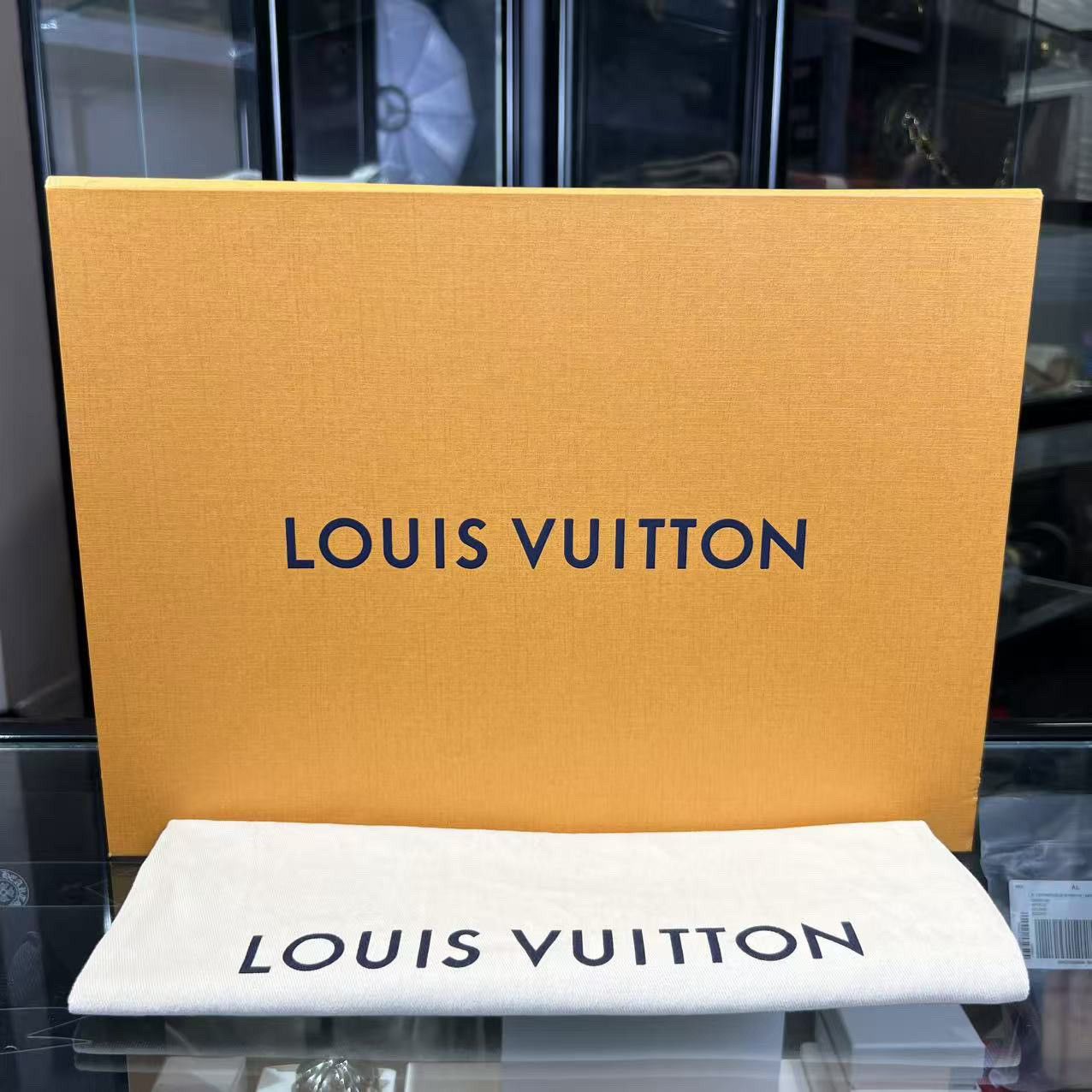 Louis Vuitton Louis Vuitton Trainer Maxi Sneakers Size 9.5 Size US 9.5 / EU 42-43 - 6 Thumbnail