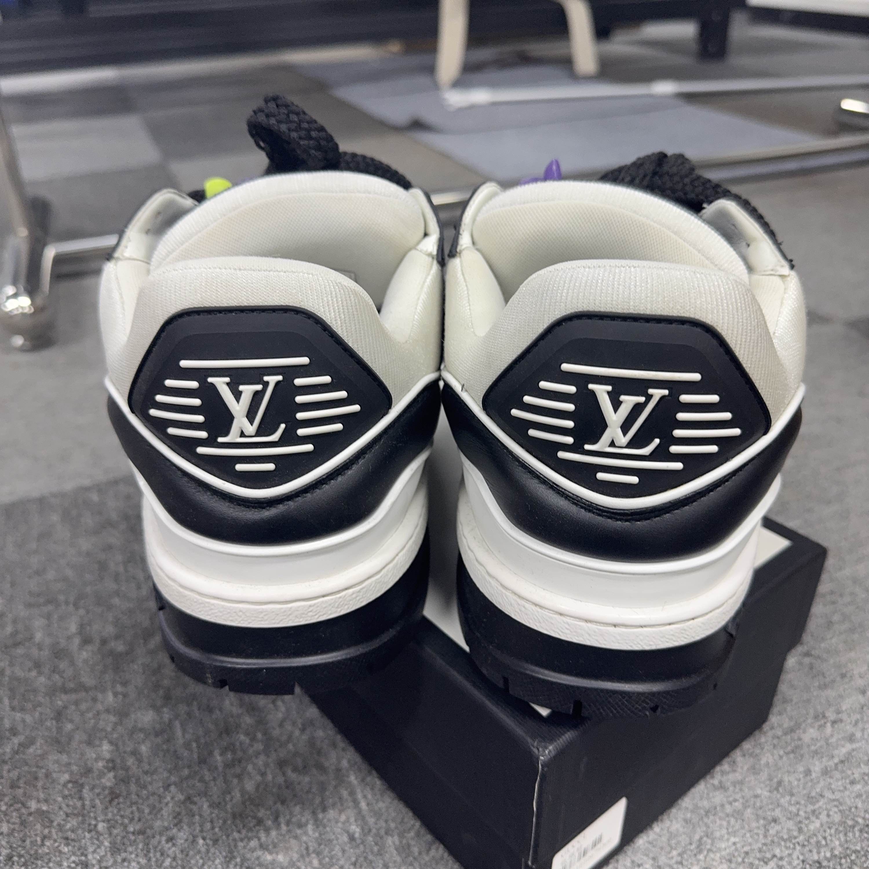 Louis Vuitton Louis Vuitton Trainer Maxi Sneakers Size 11.5 Size US 11.5 / EU 44-45 - 3 Thumbnail