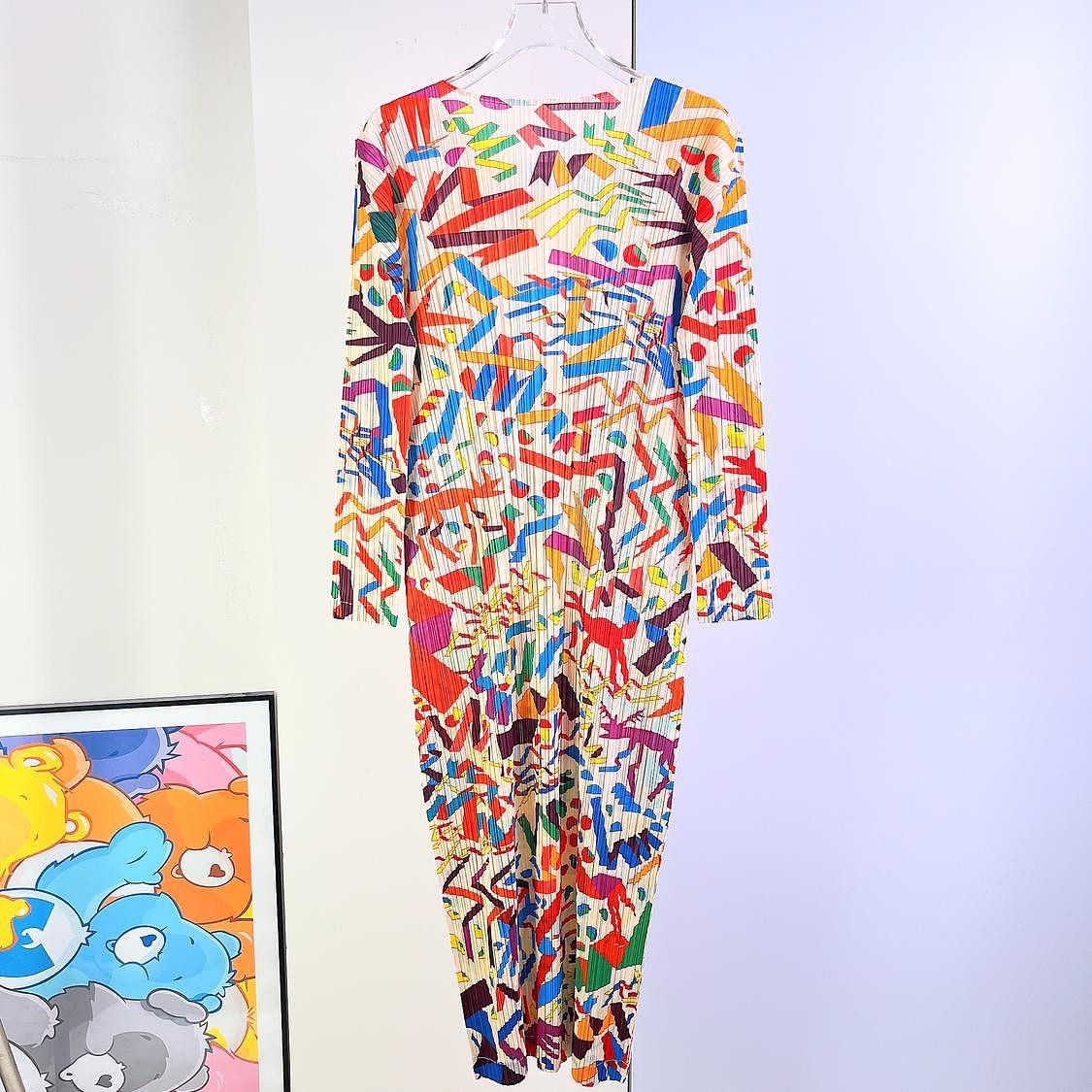 Pleats Please Issey Miyake PLEATS PLEASE ISSEY MIYAKE Graphic Print Midi Dress Size 2 Size M / US 6-8 / IT 42-44 - 2 Thumbnail