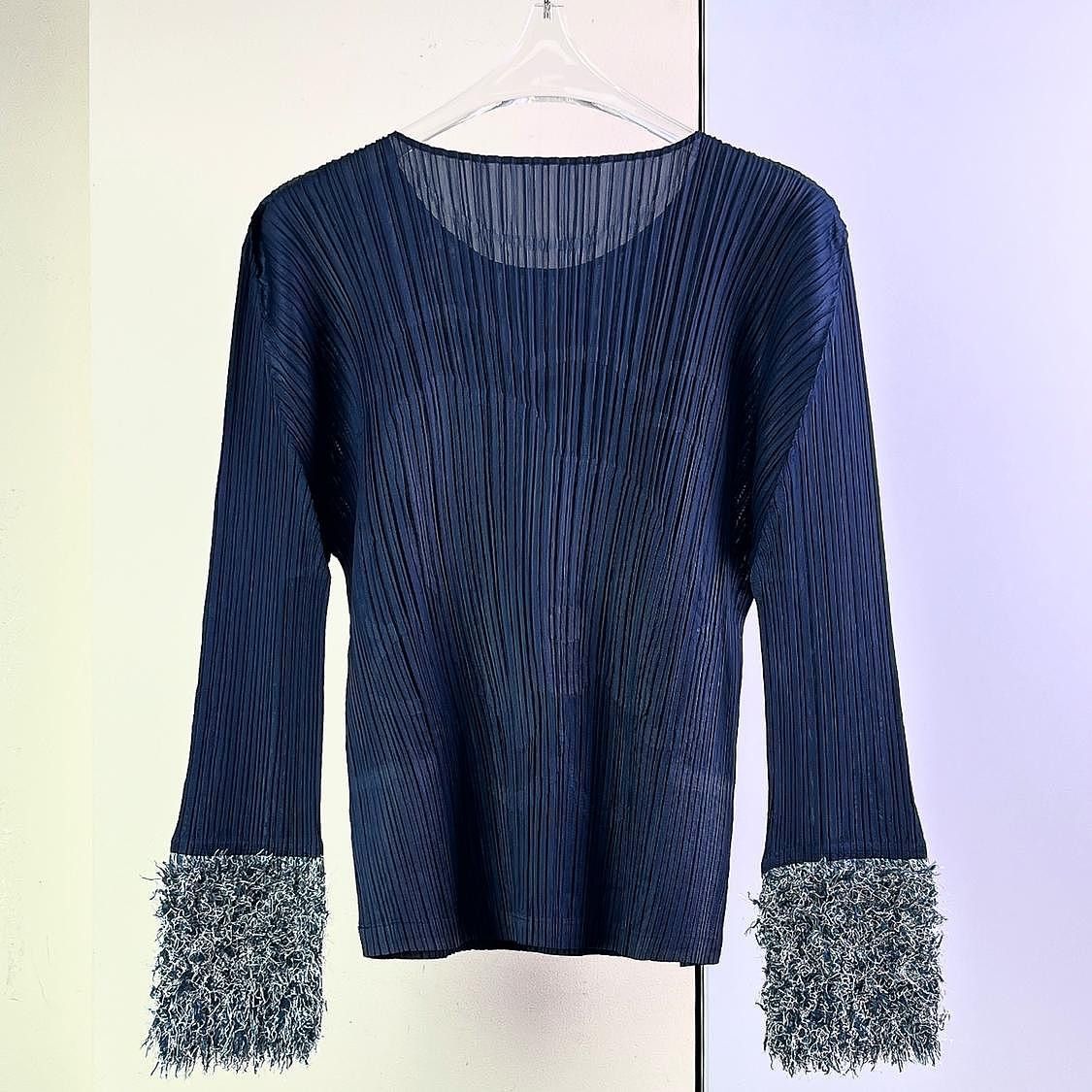 Pleats Please Issey Miyake Pleats Please Issey Miyake Fringe Cuff Pleated Top Size 3 Size M / US 6-8 / IT 42-44 - 2 Thumbnail