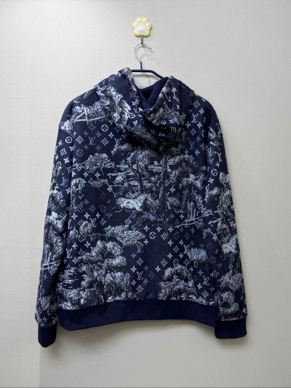 Louis Vuitton Louis Vuitton Horse Print Zip Hoodie Size L Size US L / EU 52-54 / 3 - 2 Thumbnail