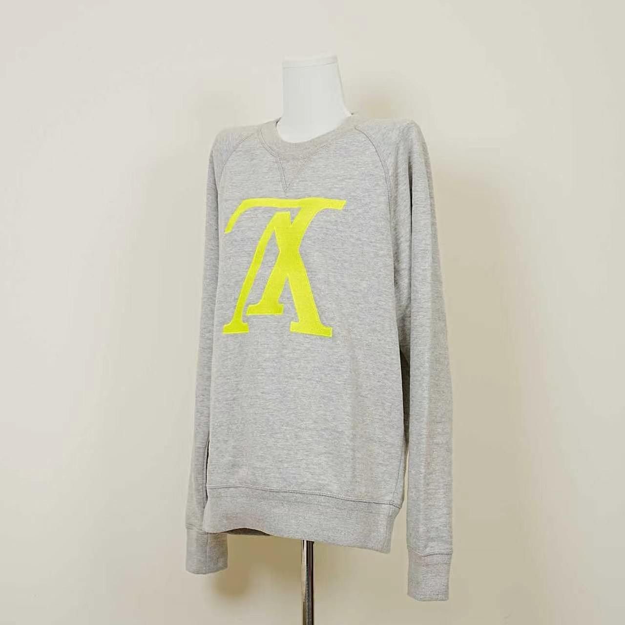 Louis Vuitton Louis Vuitton Neon Logo Sweatshirt Size L Size US L / EU 52-54 / 3 - 7 Thumbnail
