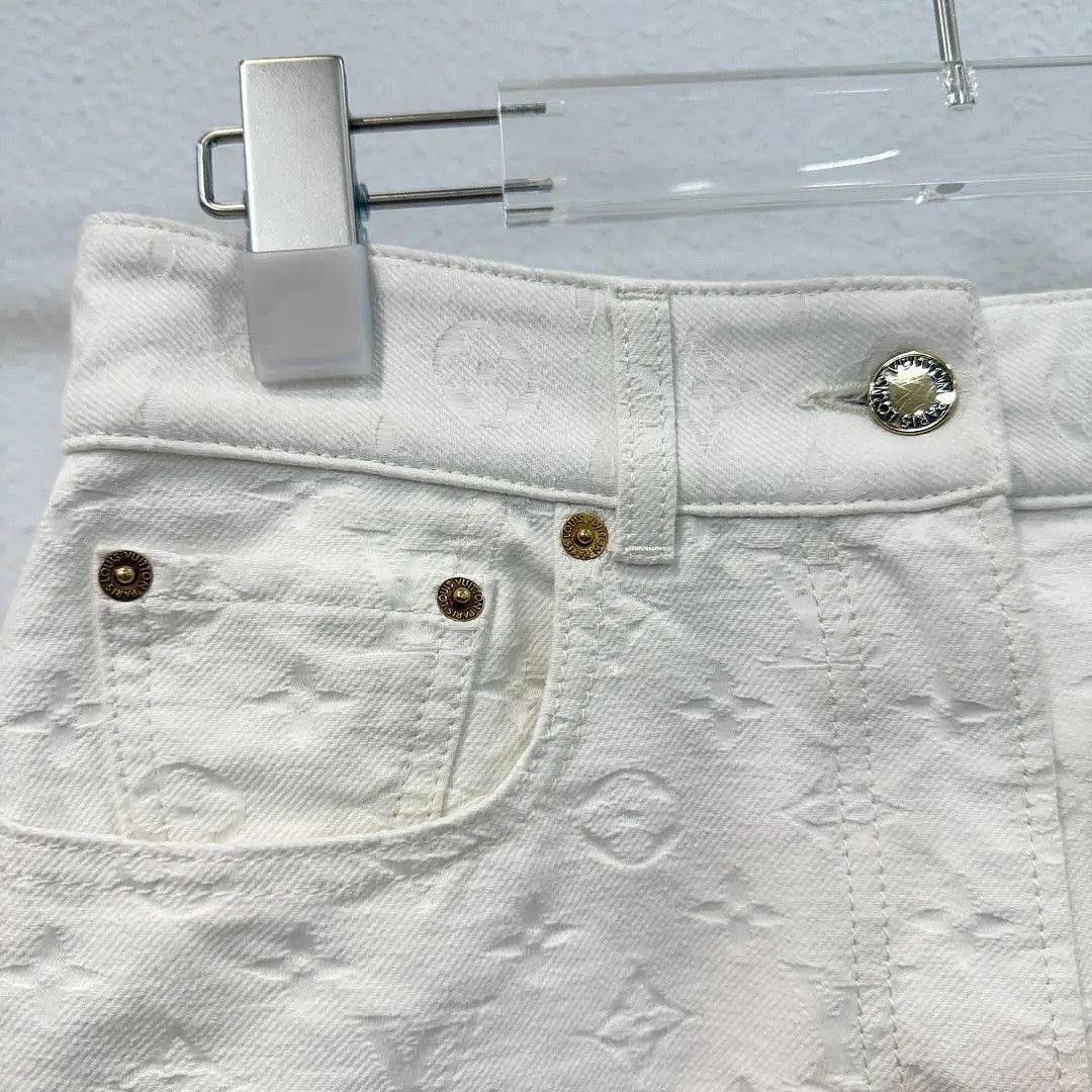 Louis Vuitton Louis Vuitton Monogram Shorts Size 34 Size 25" / US 0 / IT 36 - 7 Thumbnail