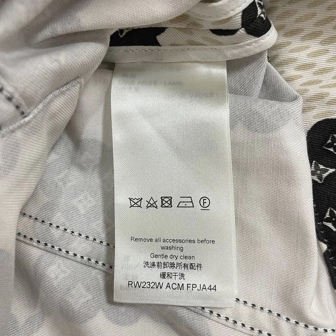 Louis Vuitton Louis Vuitton Damier Logo Print Jacket Size 36 Size XS / US 0-2 / IT 36-38 - 4 Thumbnail