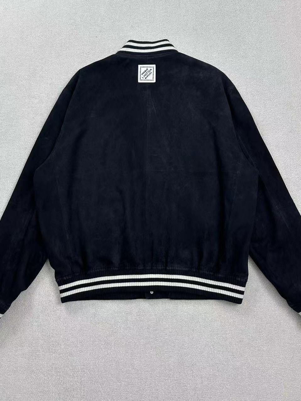 Louis Vuitton Louis Vuitton Logo Suede Bomber Jacket Size XL Size US XL / EU 56 / 4 - 2 Thumbnail
