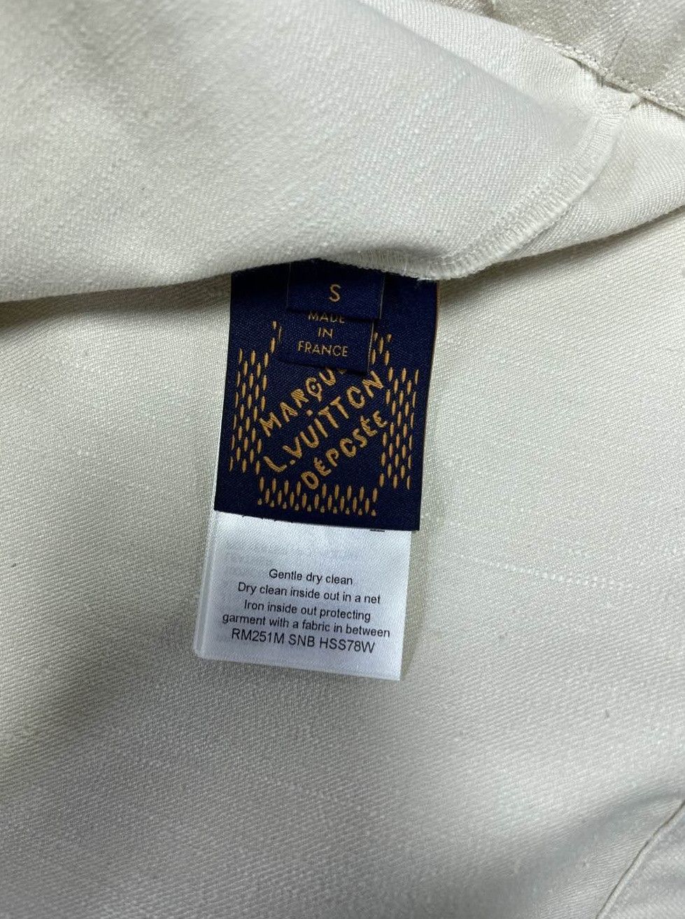 Louis Vuitton Louis Vuitton Silk Blend Button Up Shirt Size S Size US S / EU 44-46 / 1 - 4 Thumbnail