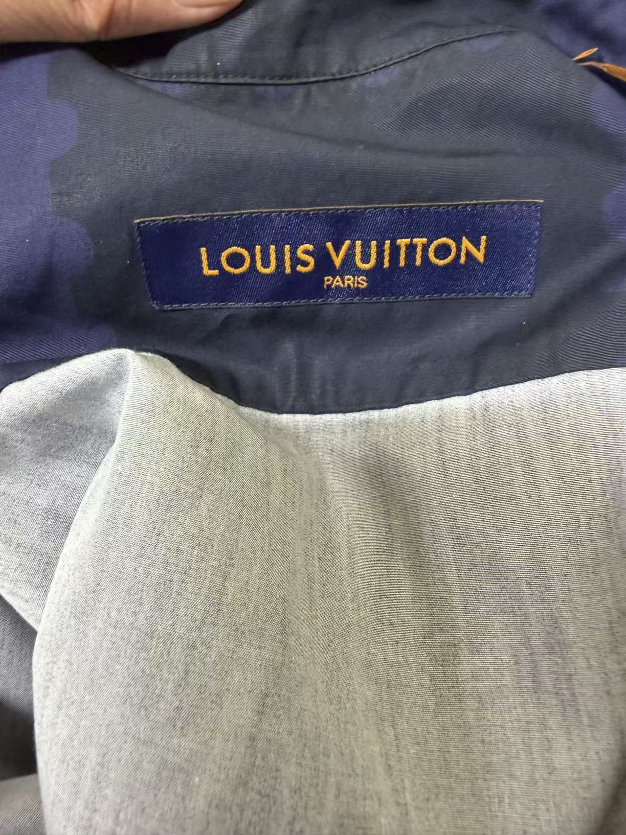 Louis Vuitton Louis Vuitton x Nigo Checkered Button Up Shirt Size L Size US L / EU 52-54 / 3 - 3 Thumbnail