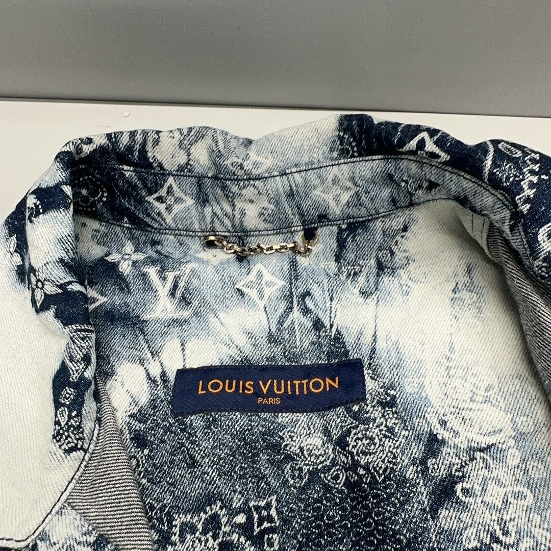 Louis Vuitton Louis Vuitton Monogram Tie-Dye Short Sleeve Shirt L Size US L / EU 52-54 / 3 - 3 Thumbnail