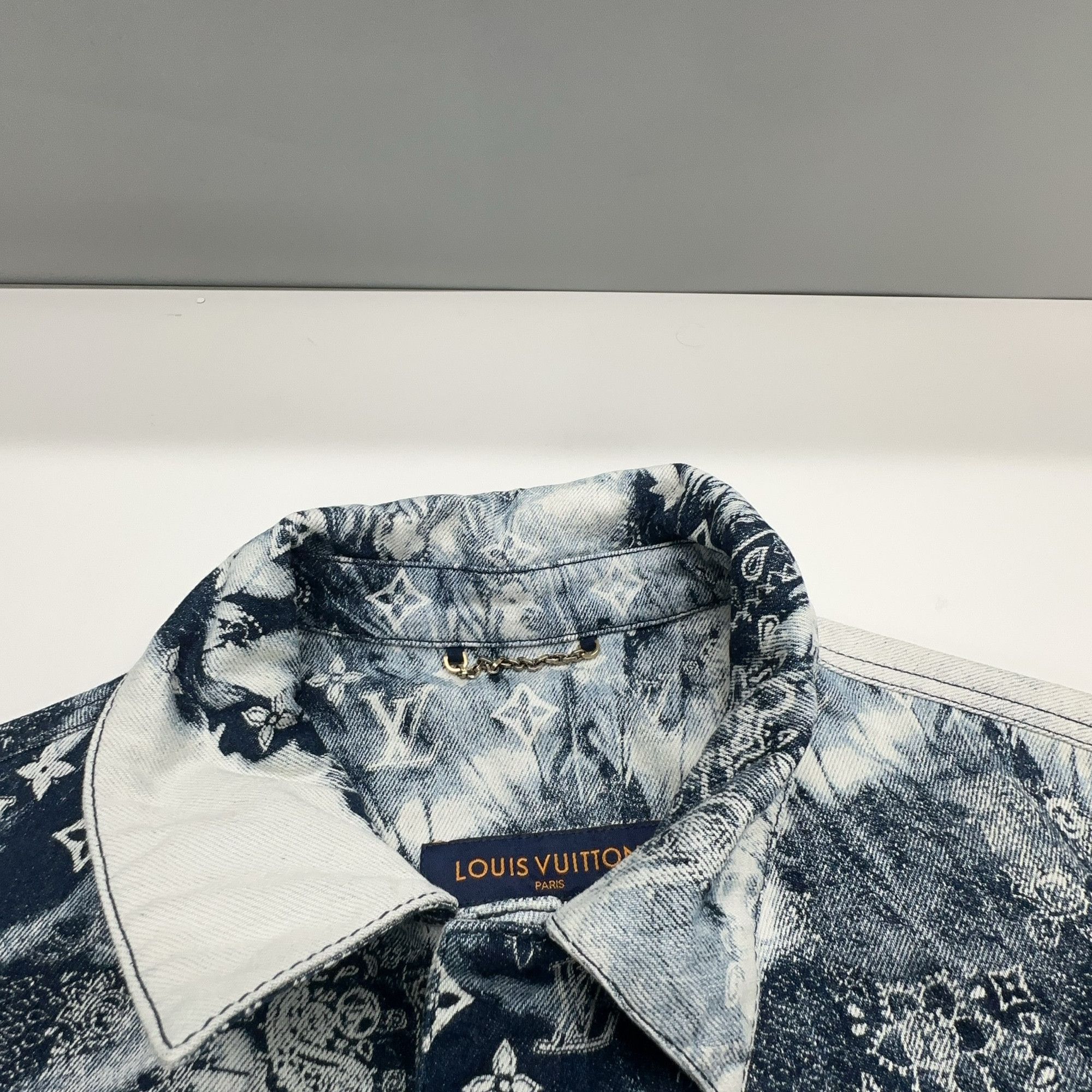 Louis Vuitton Louis Vuitton Monogram Tie-Dye Short Sleeve Shirt L Size US L / EU 52-54 / 3 - 4 Thumbnail