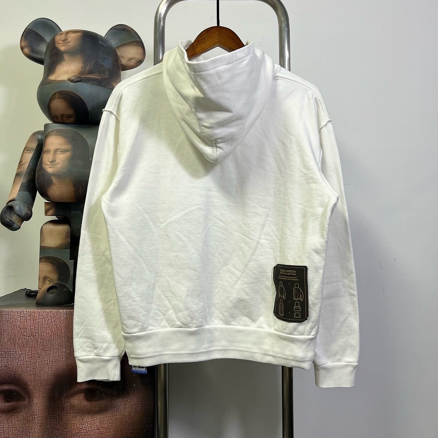 Louis Vuitton Louis Vuitton Staples Edition Hoodie Size S Size US S / EU 44-46 / 1 - 2 Thumbnail