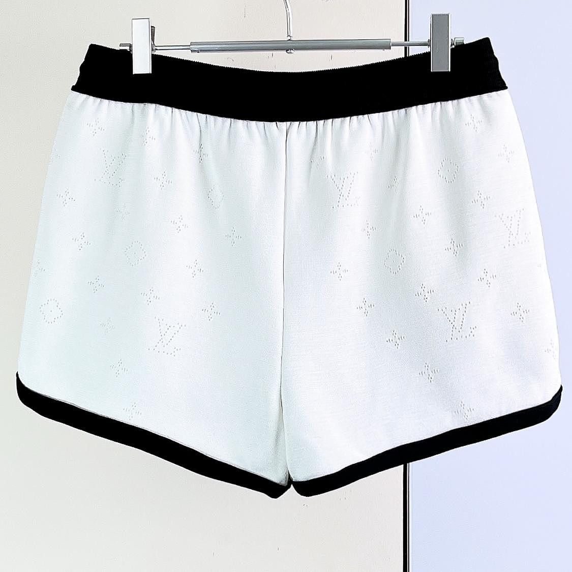 Louis Vuitton LOUIS VUITTON Monogram Knit Shorts Size M Size 28" / US 6 / IT 42 - 2 Thumbnail