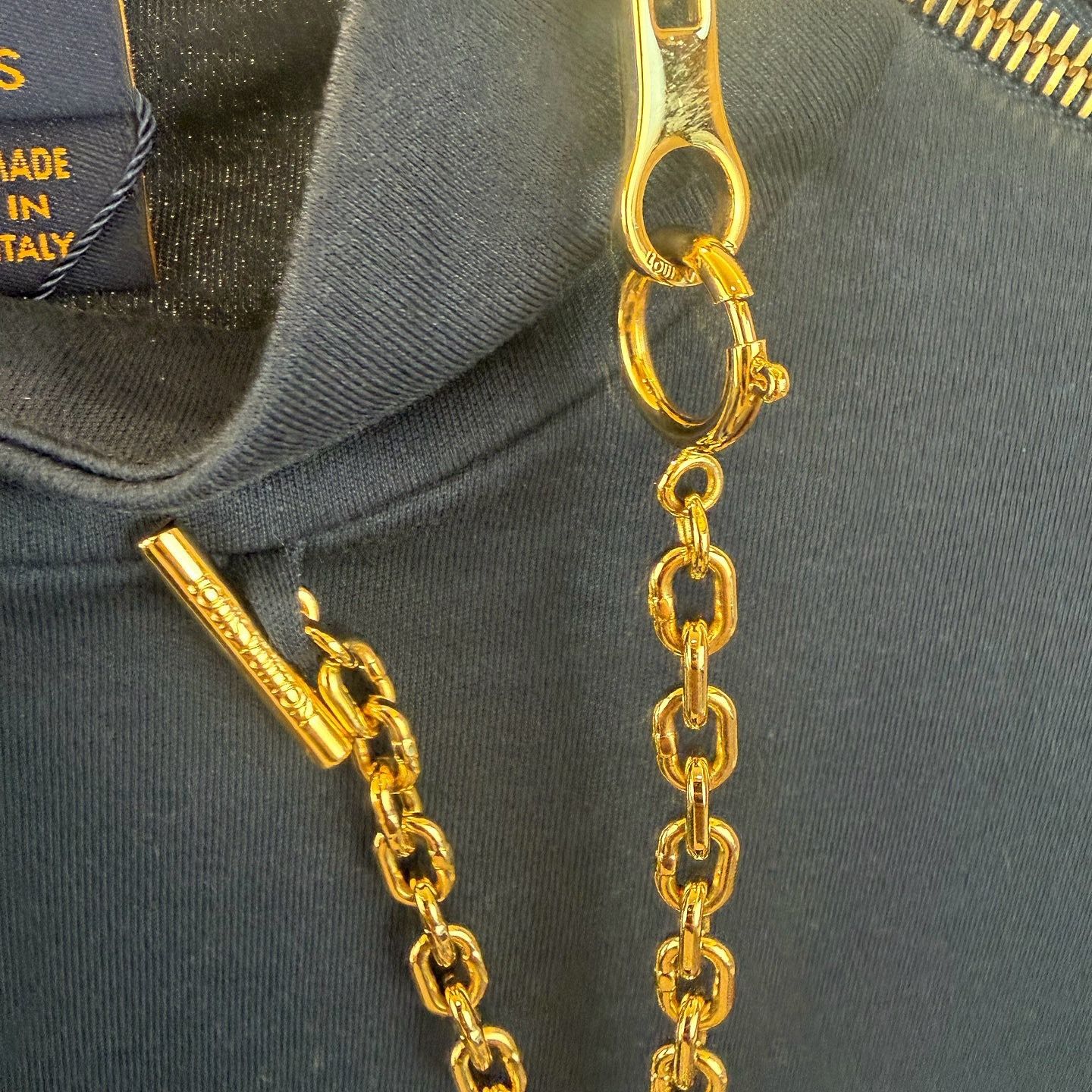 Louis Vuitton Louis Vuitton Gold Chain Logo Mini Dress Size S Size S / US 4 / IT 40 - 6 Thumbnail