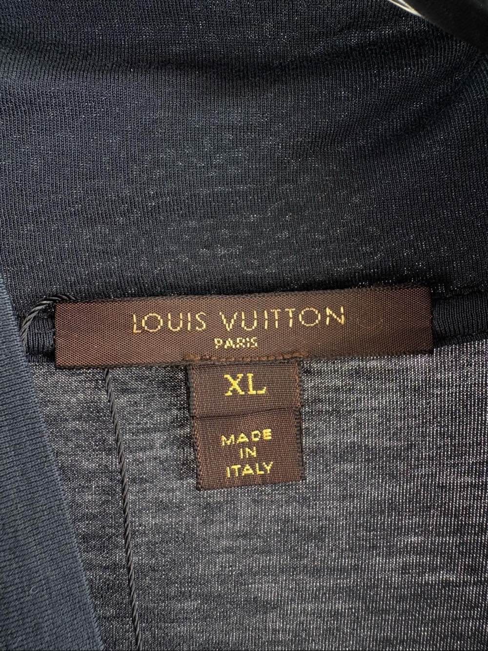 Louis Vuitton Louis Vuitton Embroidered Logo Mock Neck T-Shirt Size XL Size US XL / EU 56 / 4 - 3 Thumbnail