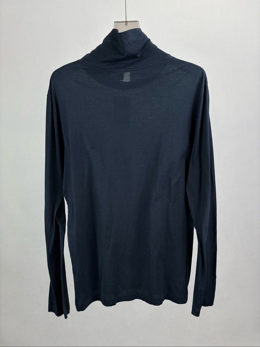 Louis Vuitton Louis Vuitton Embroidered Logo Mock Neck T-Shirt Size XL Size US XL / EU 56 / 4 - 2 Thumbnail