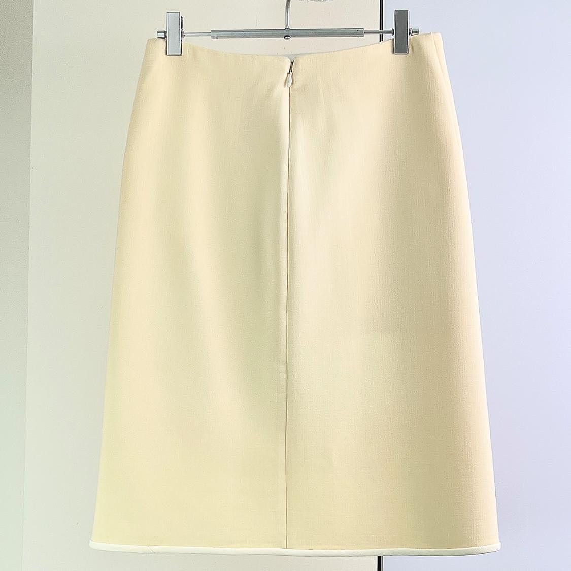 Louis Vuitton Louis Vuitton Contrast Trim Skirt FR 34 Size 25" / US 0 / IT 36 - 2 Thumbnail