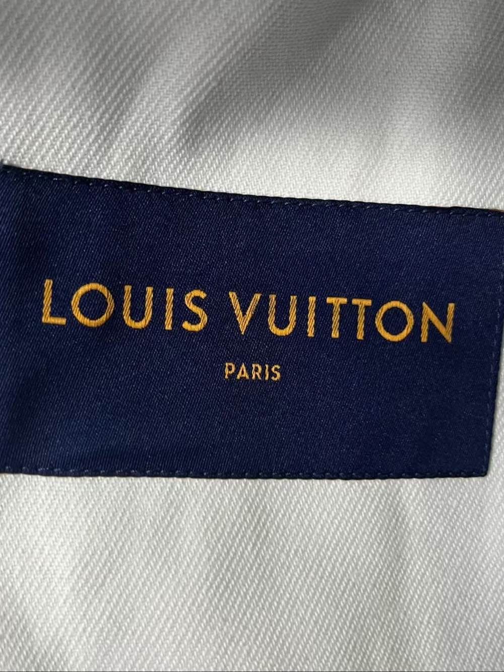 Louis Vuitton Louis Vuitton SS23 Spray Print Denim Jacket Size 50 Size US M / EU 48-50 / 2 - 3 Thumbnail