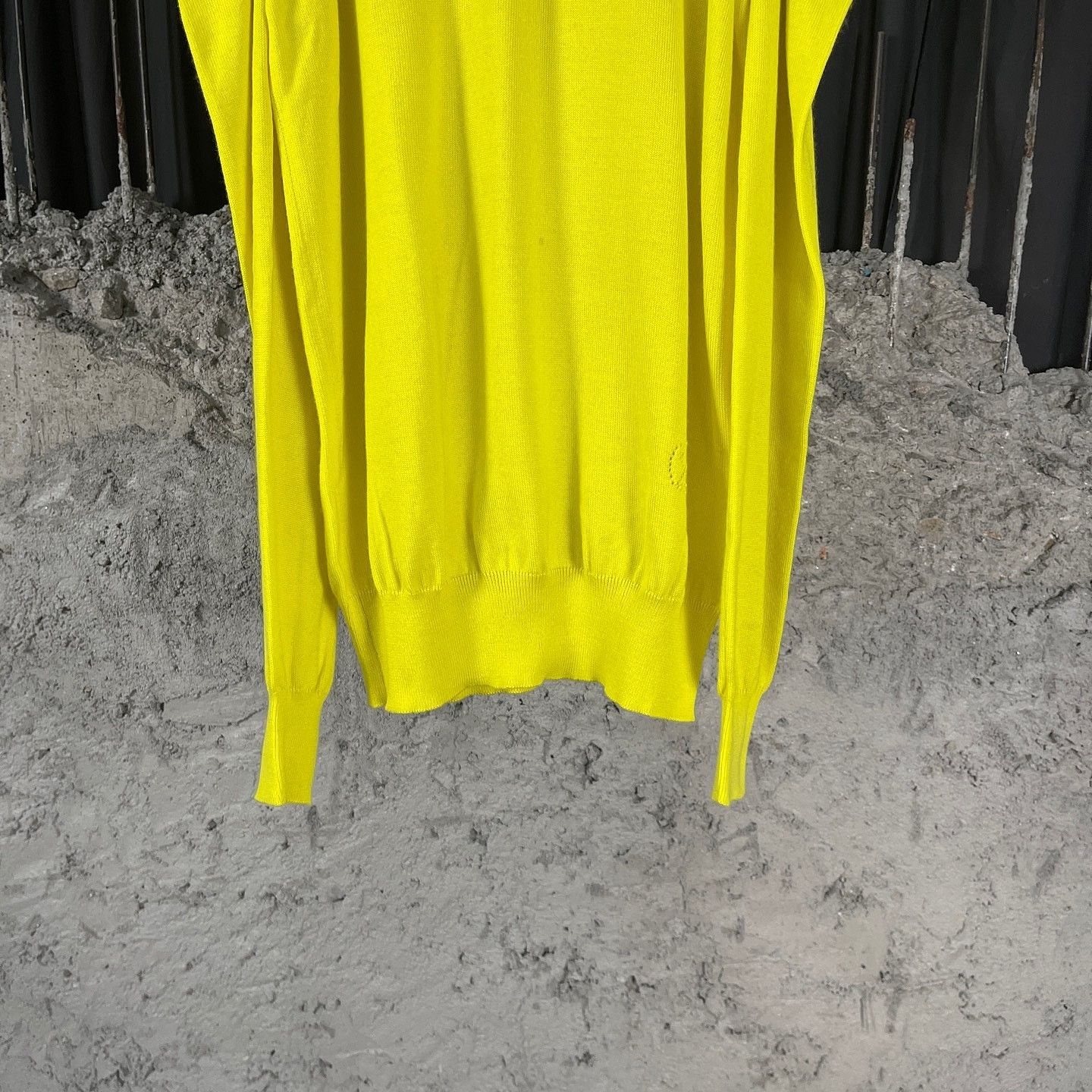 Louis Vuitton Louis Vuitton Yellow Cold Shoulder Knit Sweater Size S Size S / US 4 / IT 40 - 6 Thumbnail