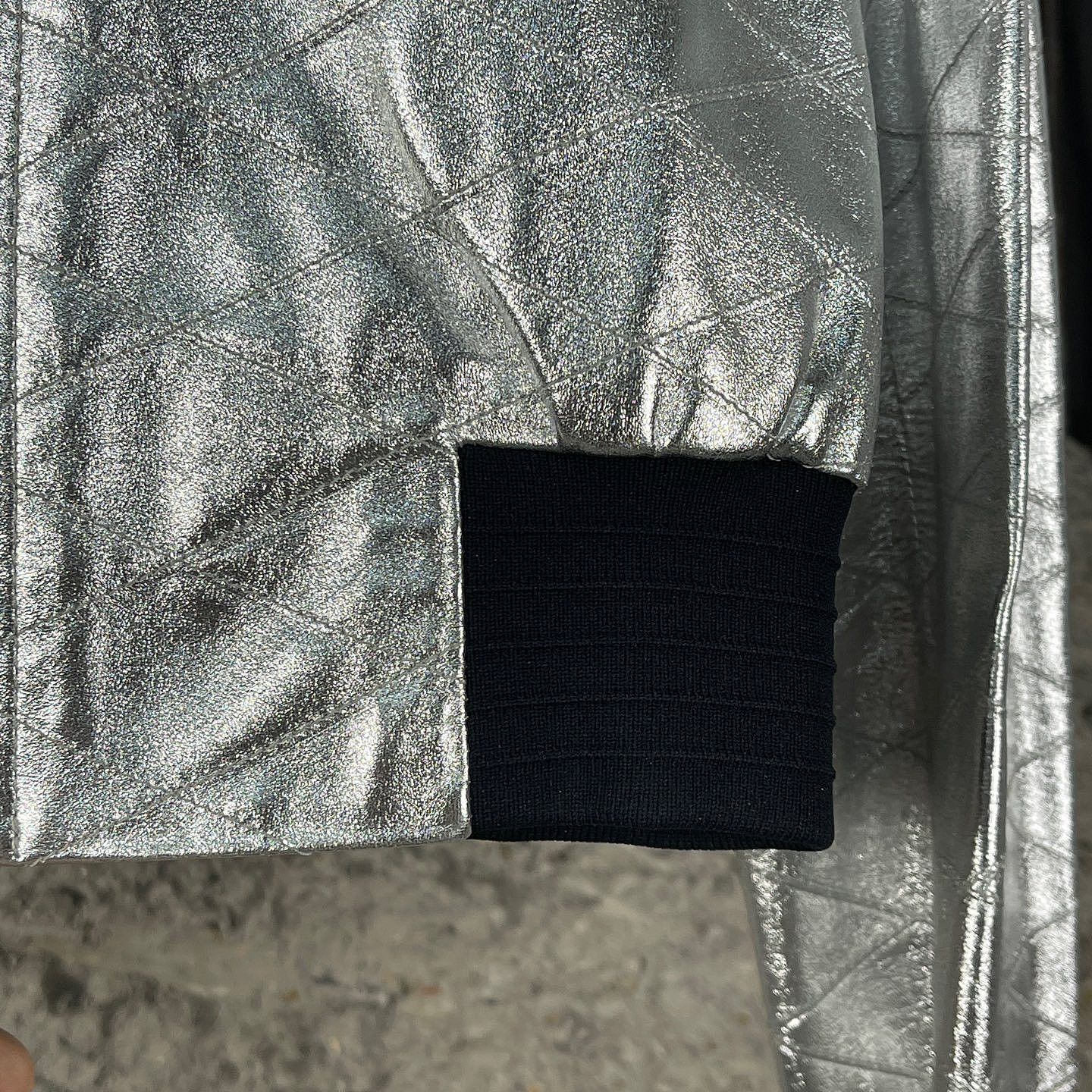 Louis Vuitton Louis Vuitton Metallic Quilted Jacket Size 34 Size XS / US 0-2 / IT 36-38 - 8 Thumbnail