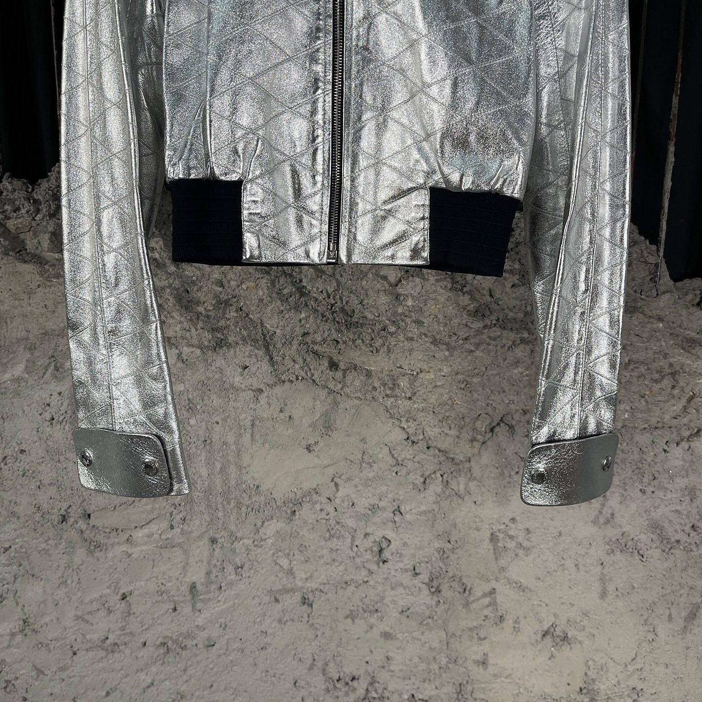 Louis Vuitton Louis Vuitton Metallic Quilted Jacket Size 34 Size XS / US 0-2 / IT 36-38 - 6 Thumbnail