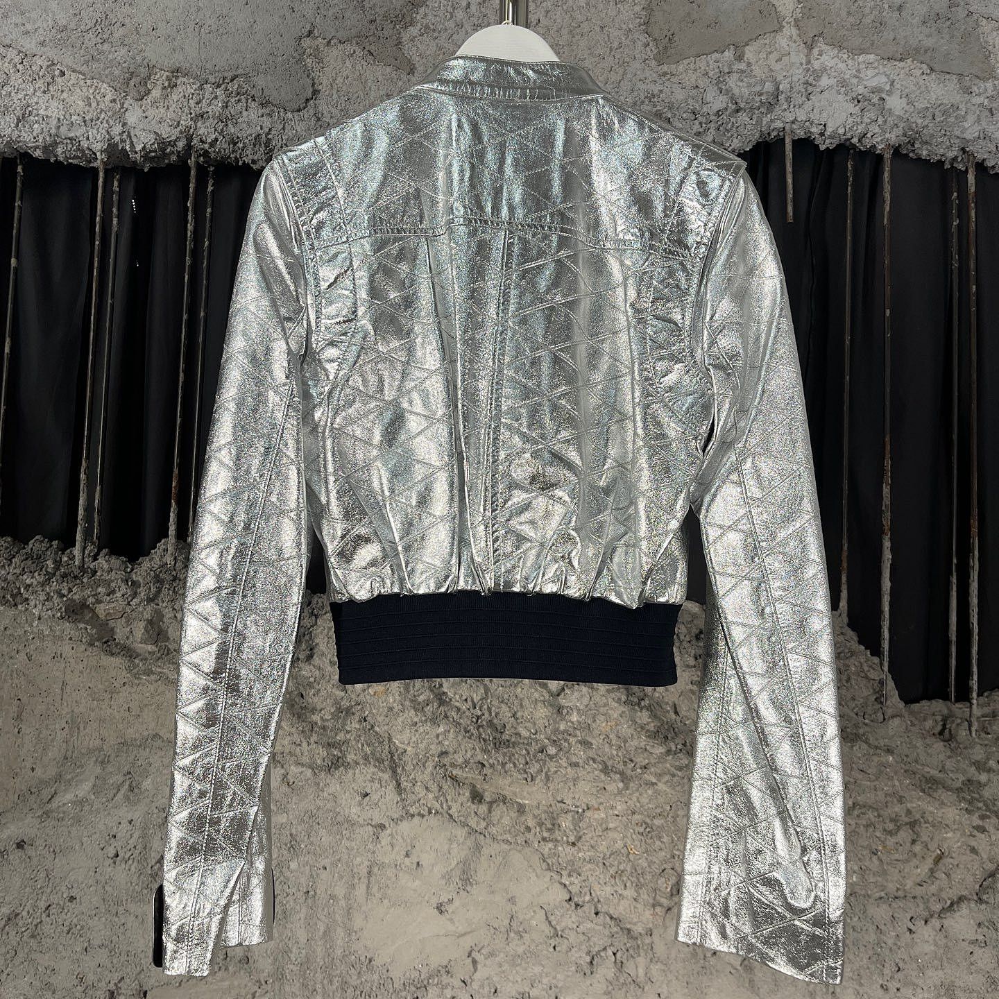 Louis Vuitton Louis Vuitton Metallic Quilted Jacket Size 34 Size XS / US 0-2 / IT 36-38 - 2 Thumbnail