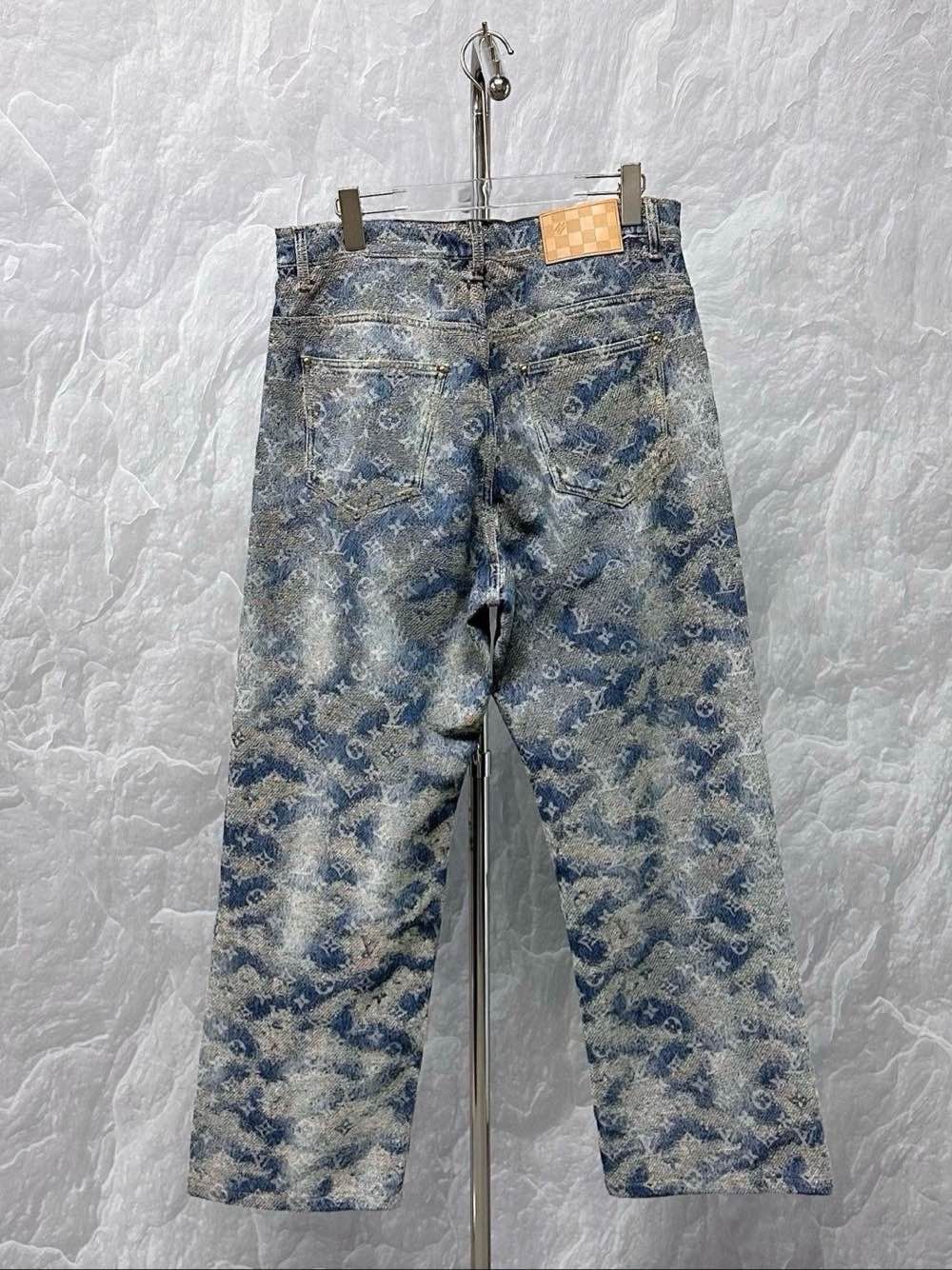 Louis Vuitton Louis Vuitton Monogram Denim Jeans Size 32 Size US 32 / EU 48 - 2 Thumbnail
