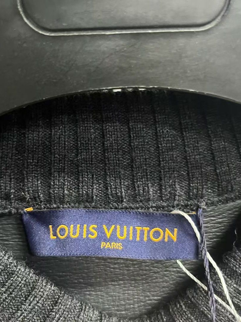 Louis Vuitton Louis Vuitton Monogram Shearling Sweater Size L Size US L / EU 52-54 / 3 - 3 Thumbnail