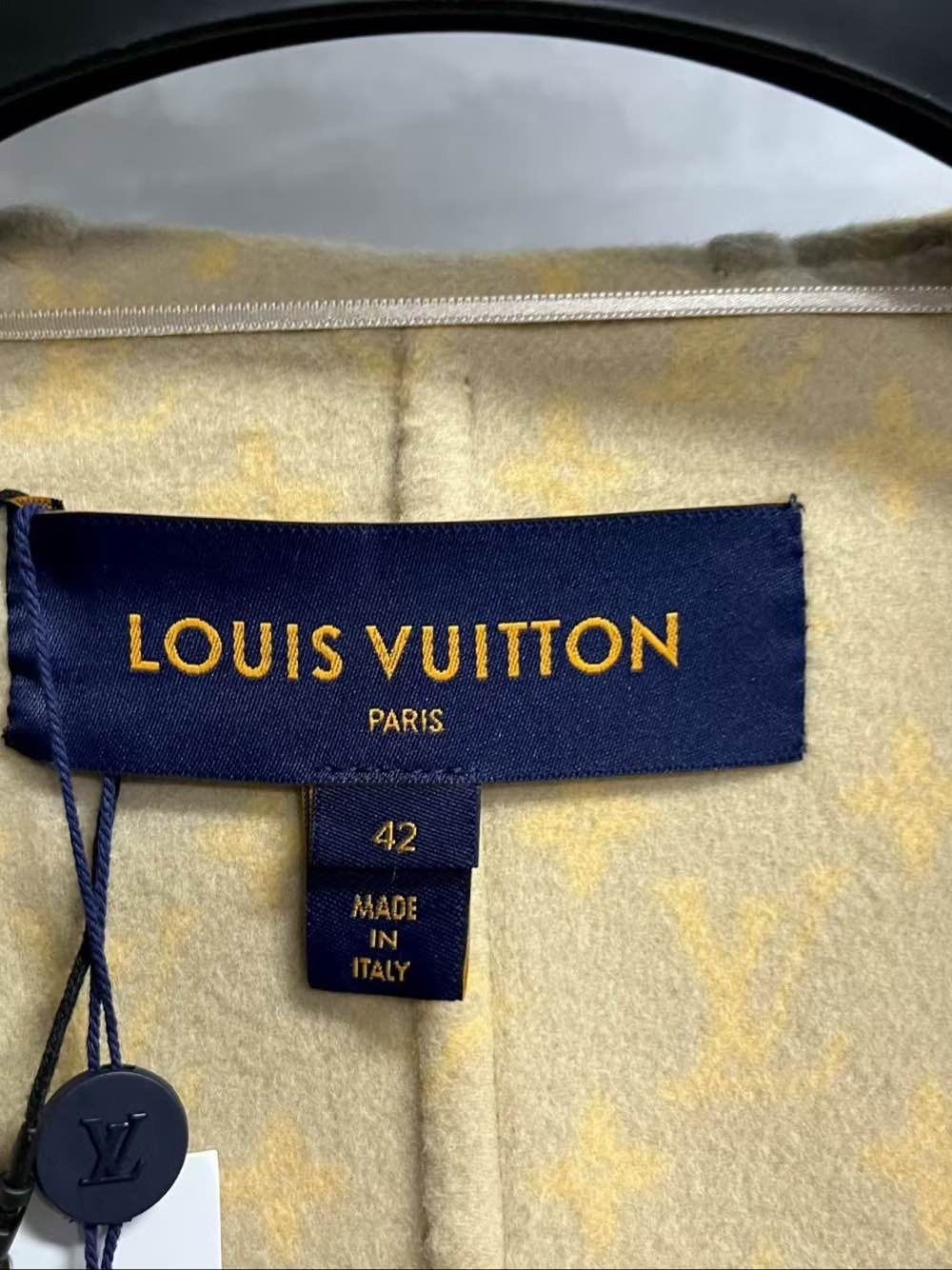 Louis Vuitton Louis Vuitton Monogram Hooded Coat Size 42 Size M / US 6-8 / IT 42-44 - 3 Thumbnail