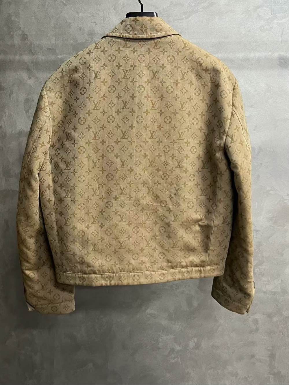 Louis Vuitton Louis Vuitton Monogram Craggy Denim Jacket Size 50 Size US M / EU 48-50 / 2 - 2 Thumbnail