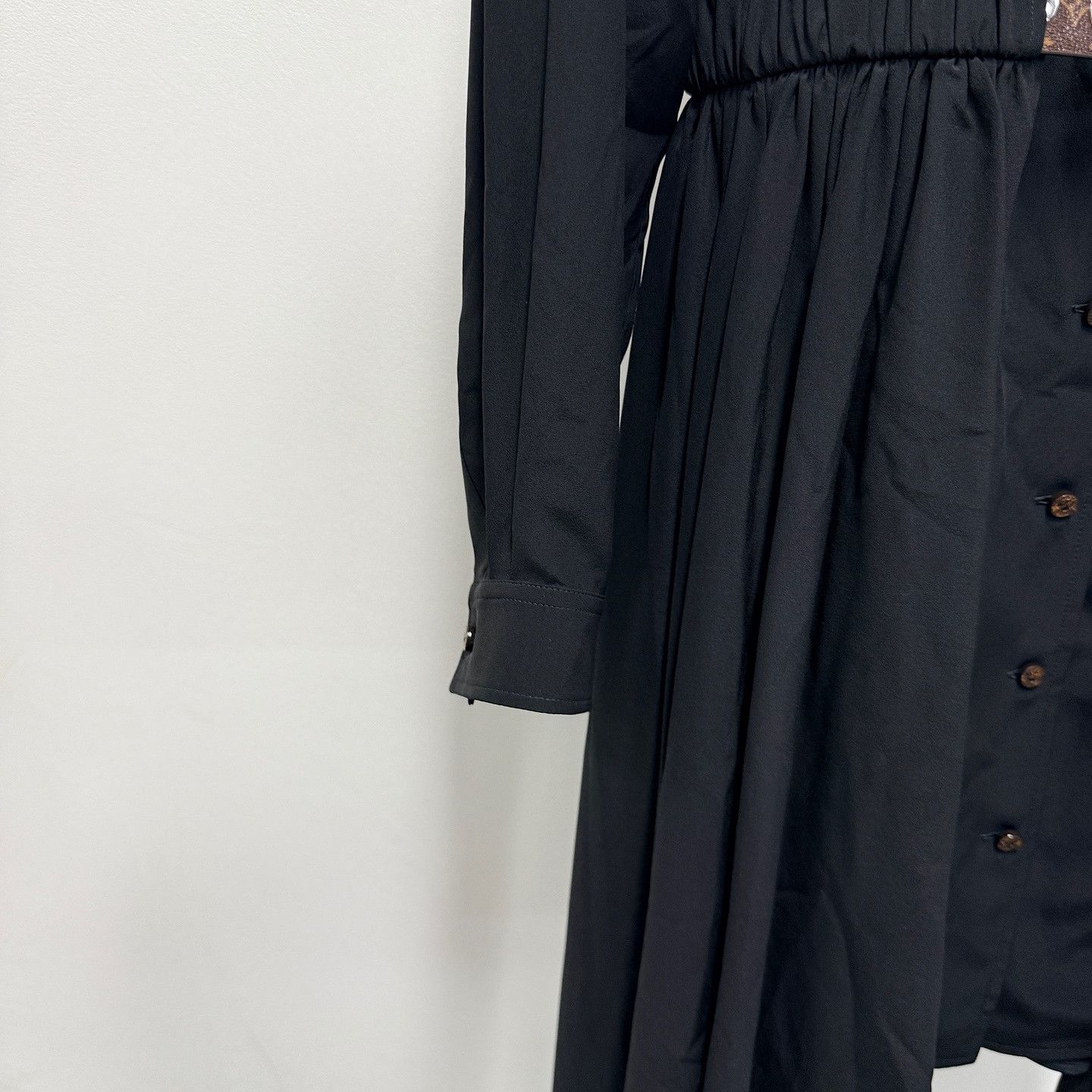 Louis Vuitton Louis Vuitton Silk Shirt Midi Dress Size 34 Size XS / US 0-2 / IT 36-38 - 7 Thumbnail